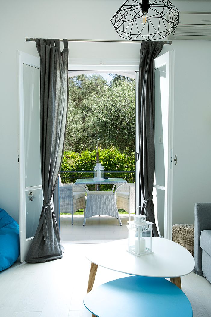 Deluxe Apartment with Balcony Pool View and Garden View (Two)