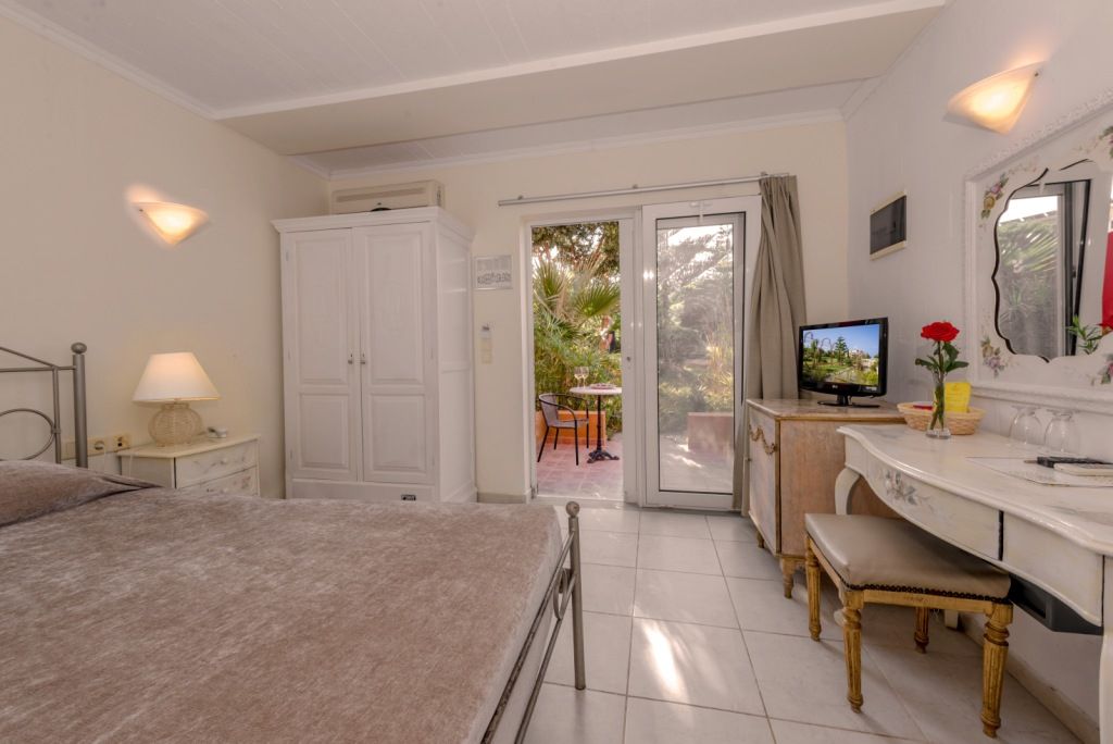 Double Room Garden View