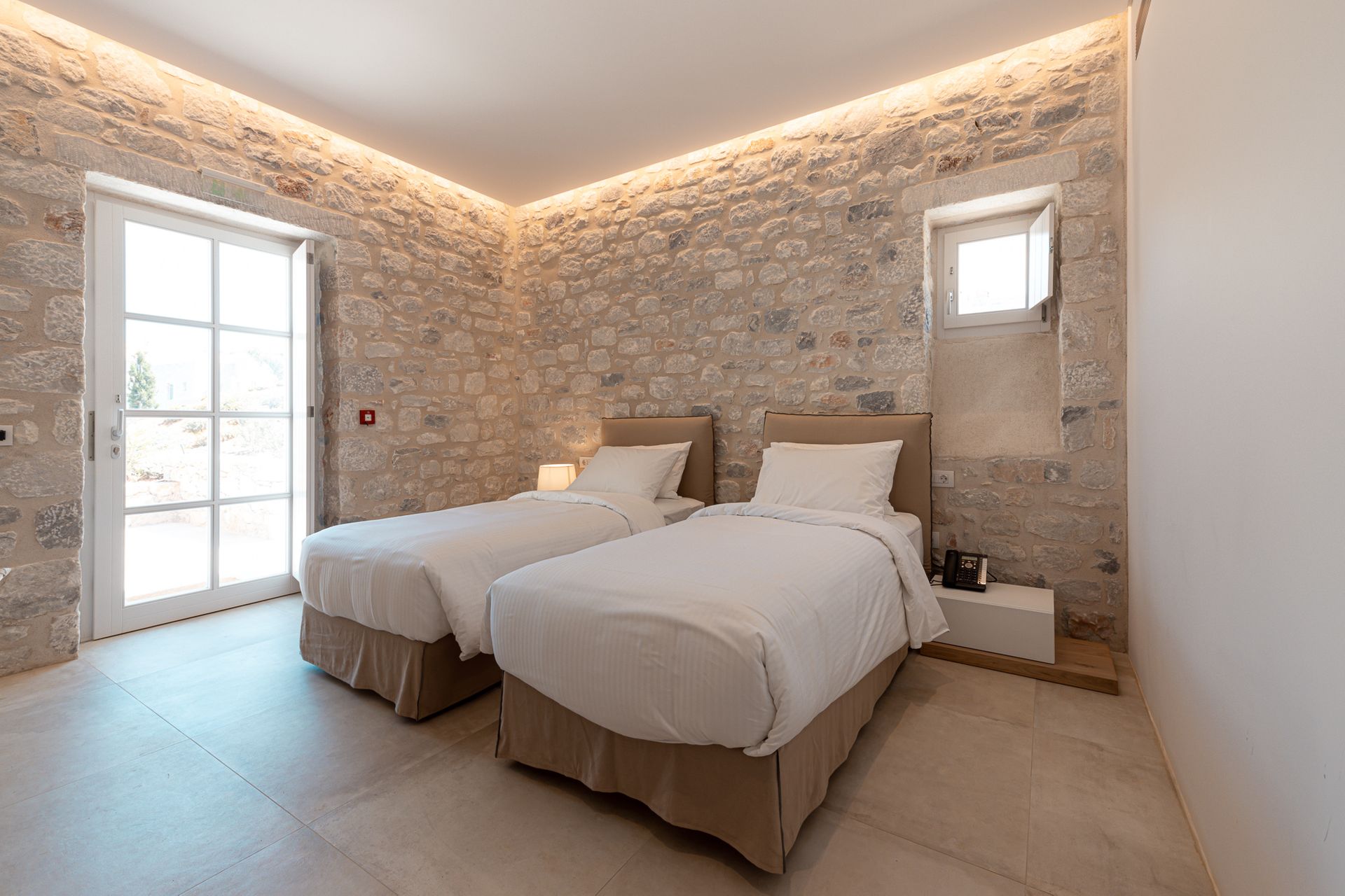 Standard Side Sea View Room