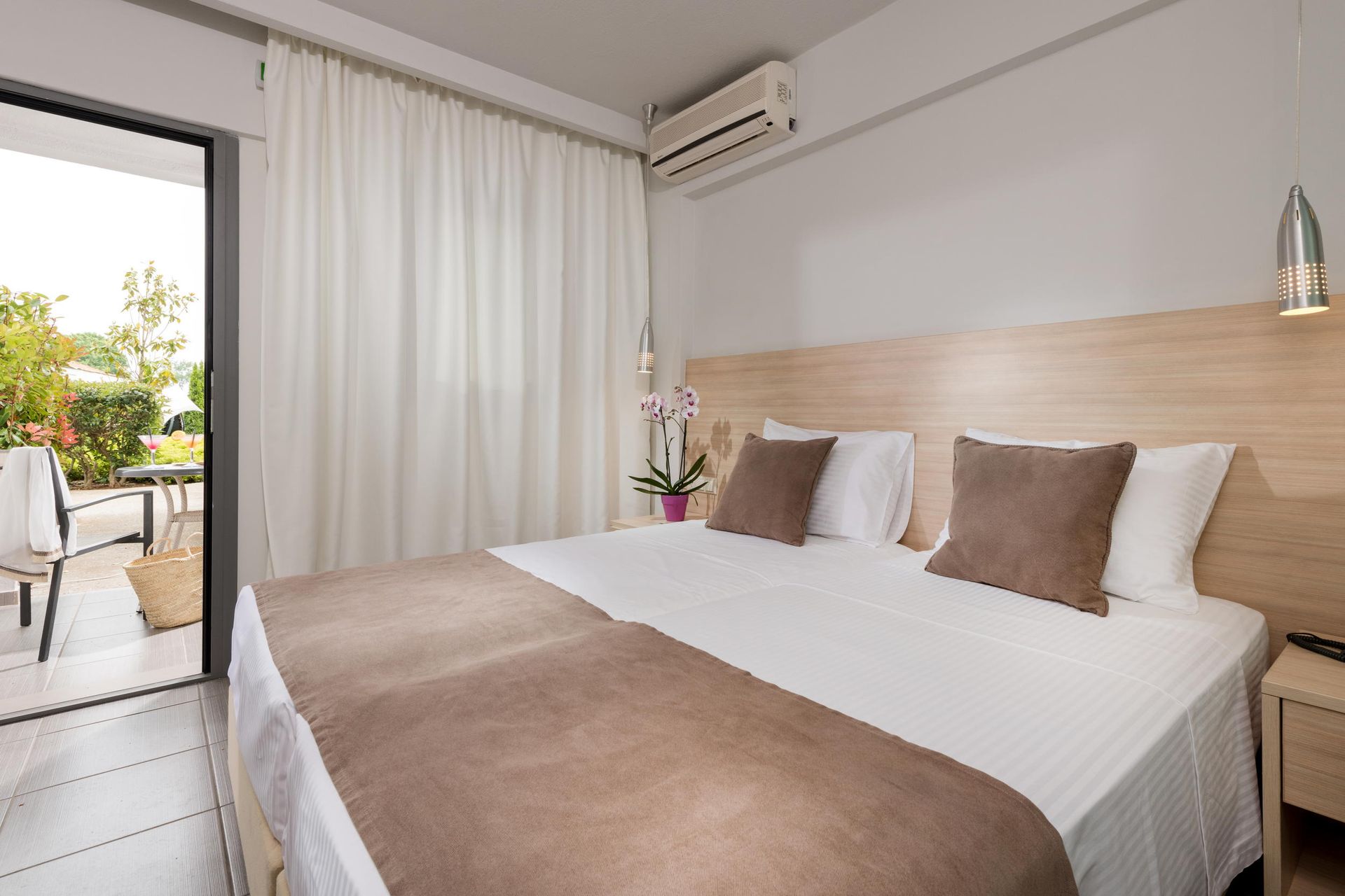 Double/Twin Room with Garden View – Ground Floor