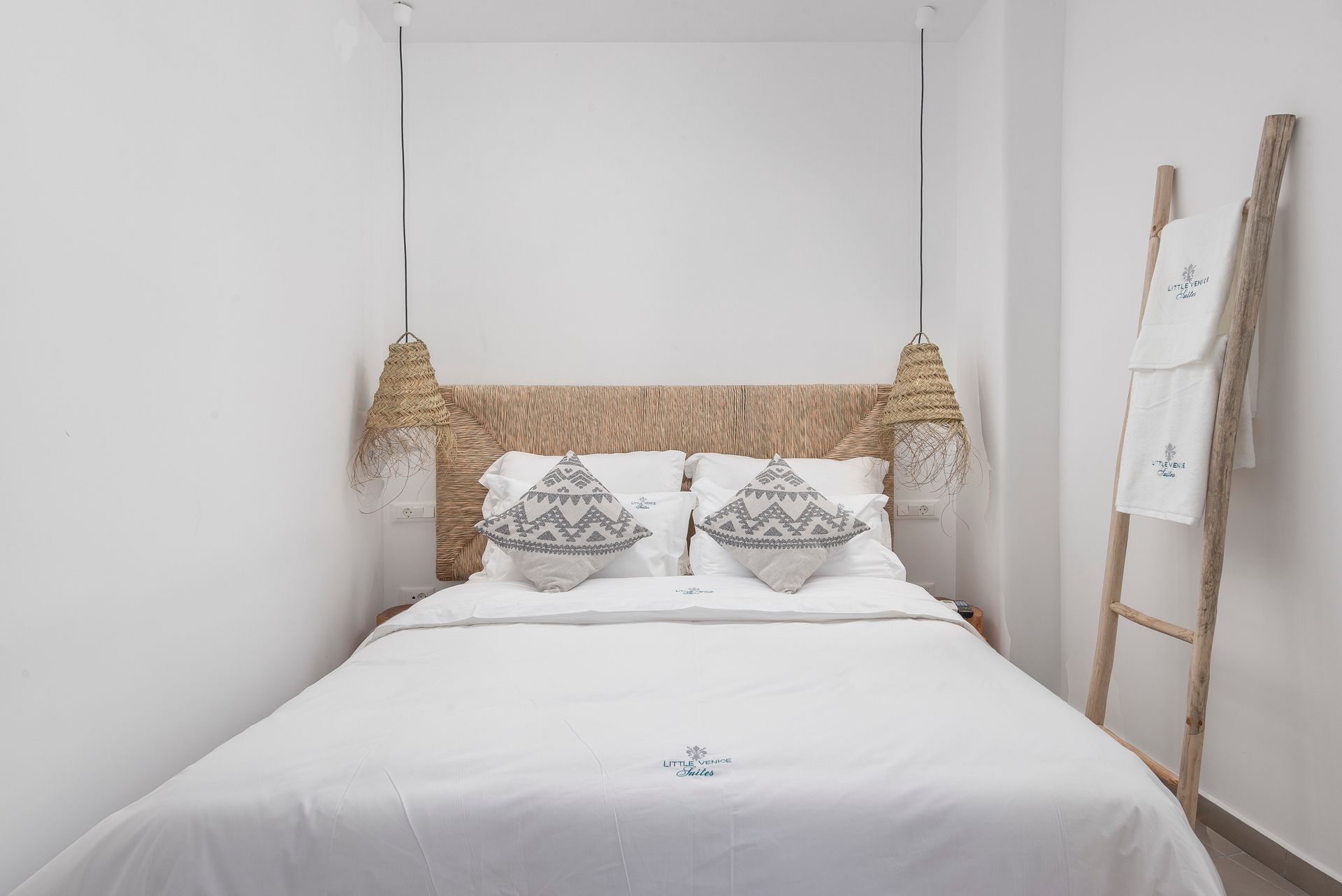 Little Venice Villas - DELUXE - 11