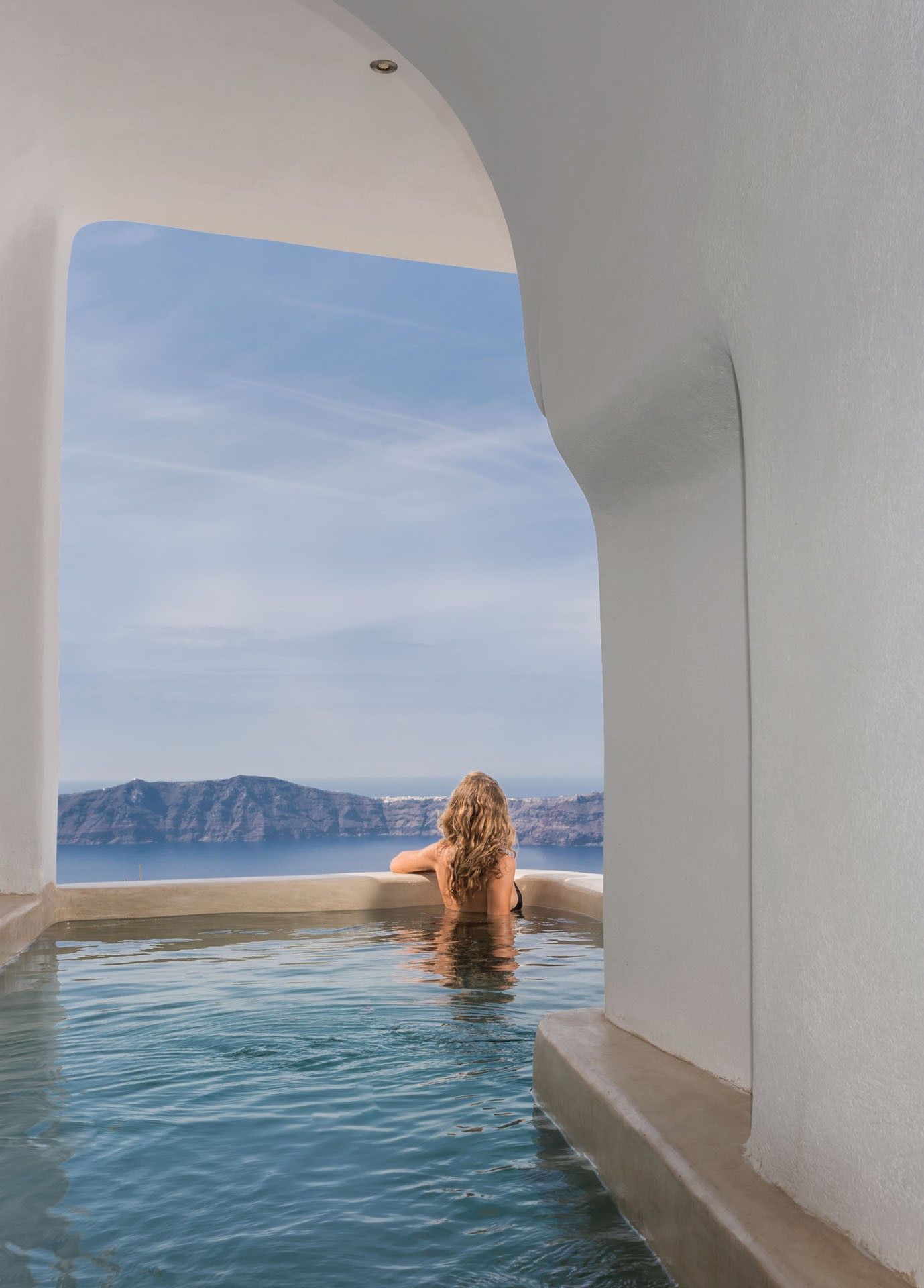 Iliovasilema Suite with Private Pool & Caldera View