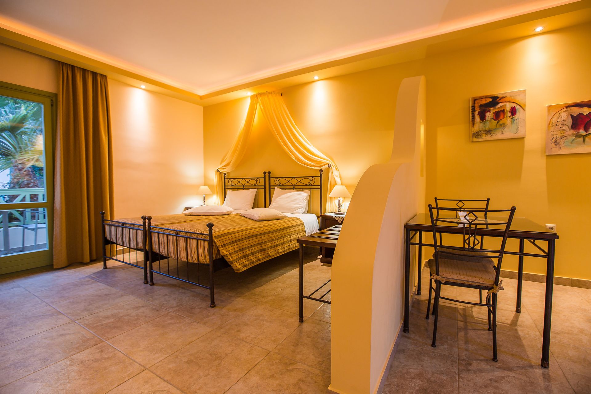 Anassa Deluxe
