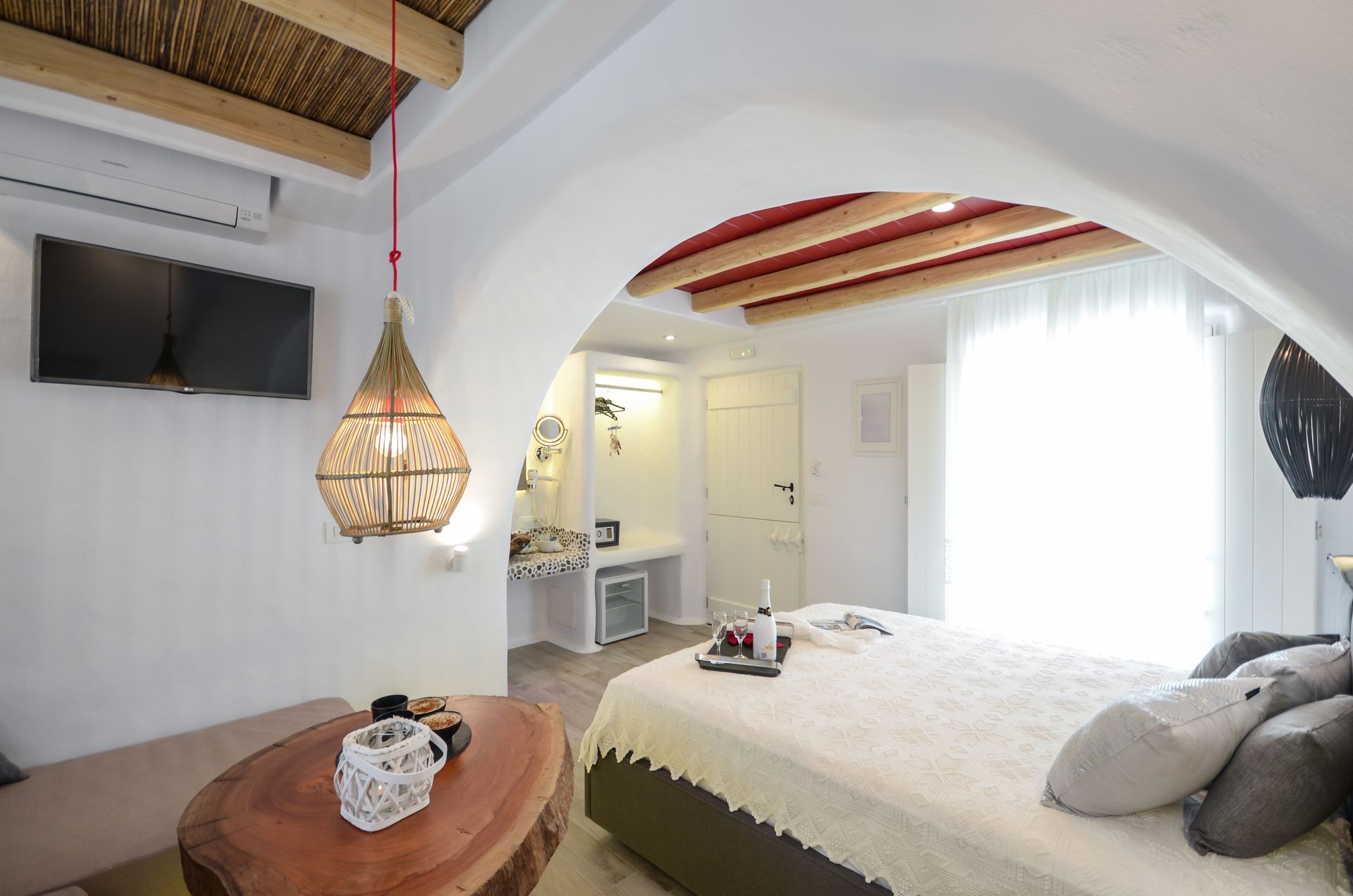 Naxos Island Escape - WHITE - 11