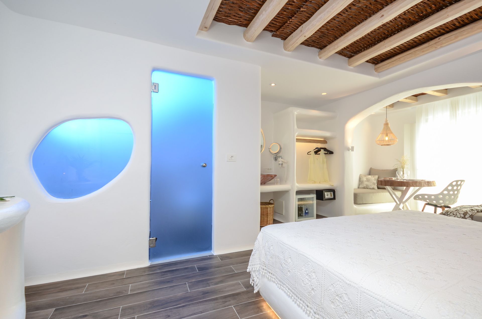 Naxos Island Escape - WHITE - 15