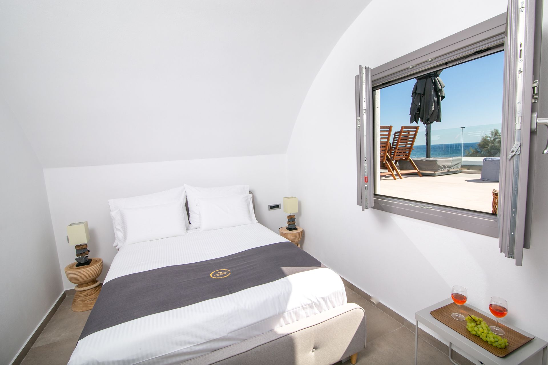 Aegean Melody Suites Santorini - DLXSUI - 35
