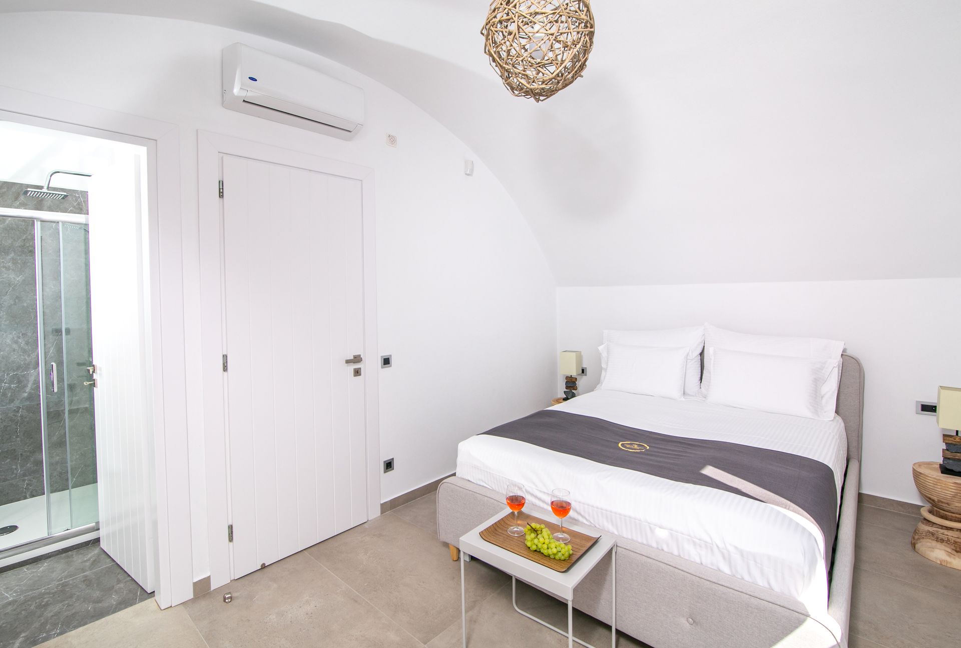 Aegean Melody Suites Santorini - DLXSUI - 36