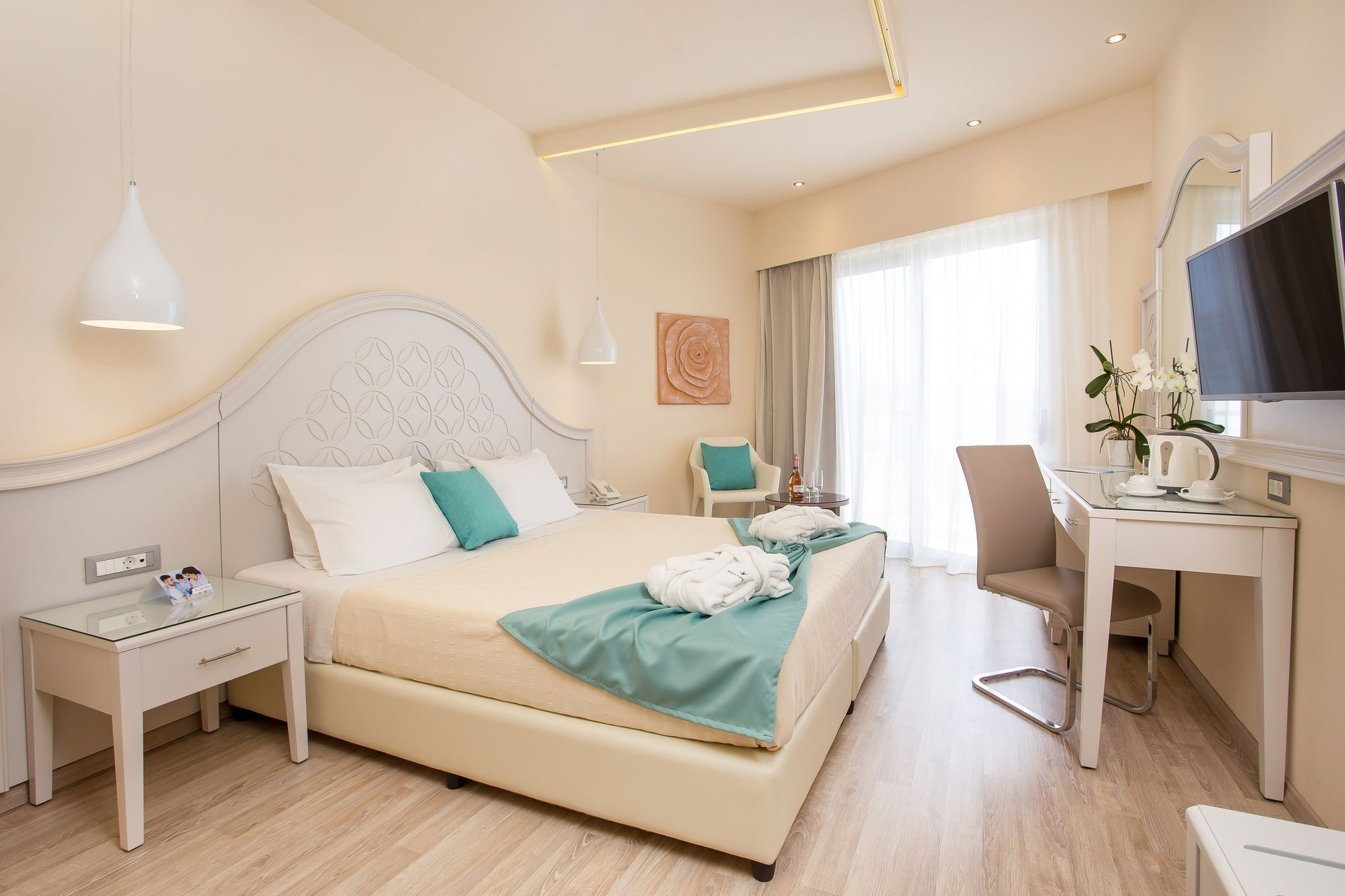 Rose | Deluxe Sea View