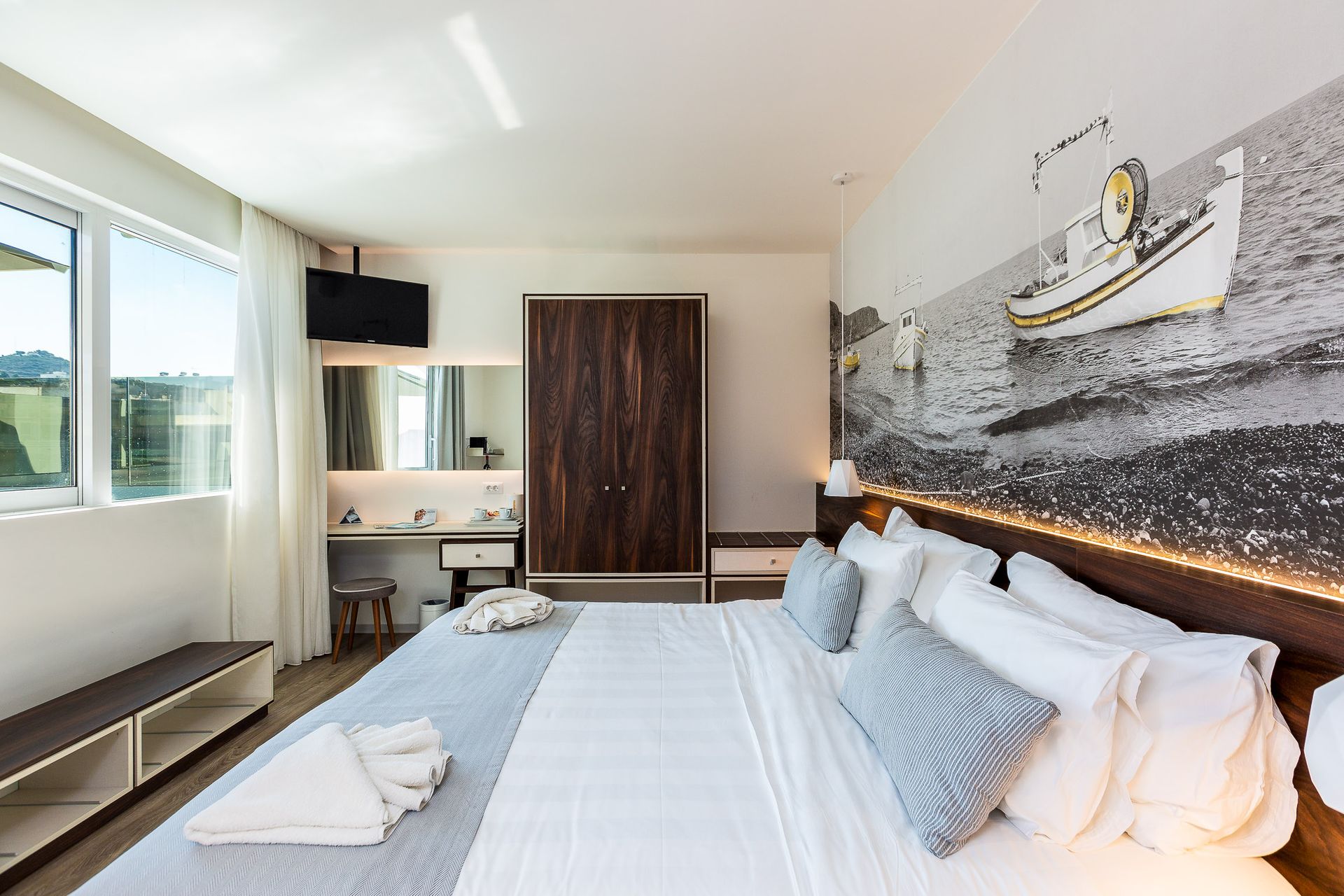 Executive Suite with Jetted Tub