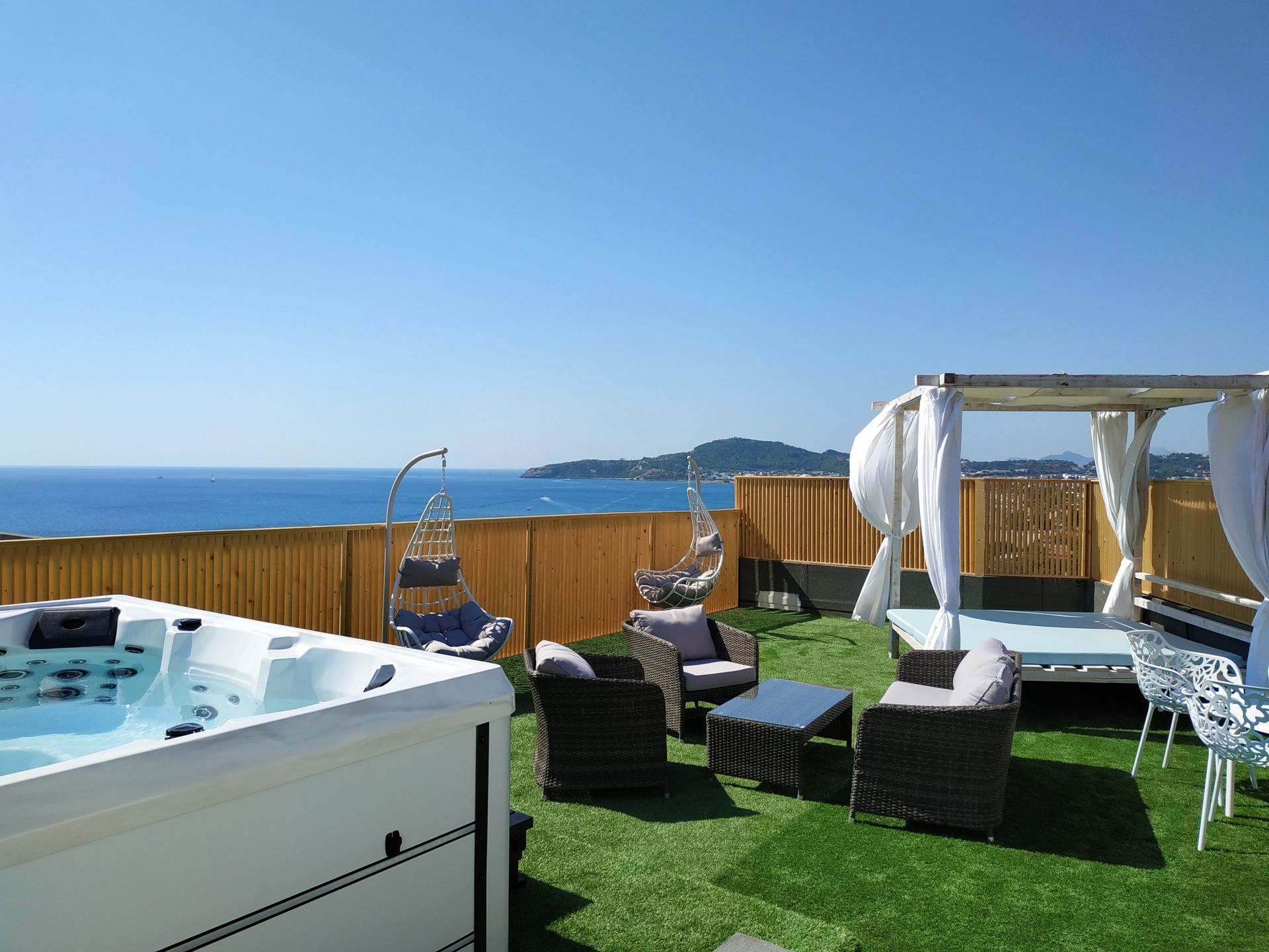 Pegasos Deluxe Beach Hotel - SKY - 6