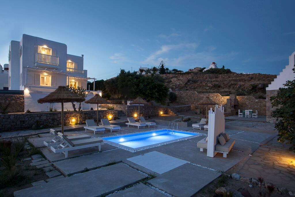 Villa Thallasin with Private Pool Jacuzzi & Sea View