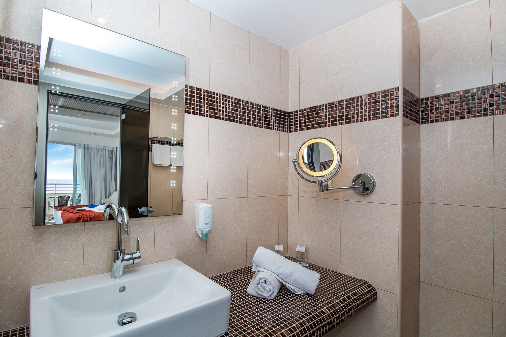 Pegasos Deluxe Beach Hotel - FAMDR - 3