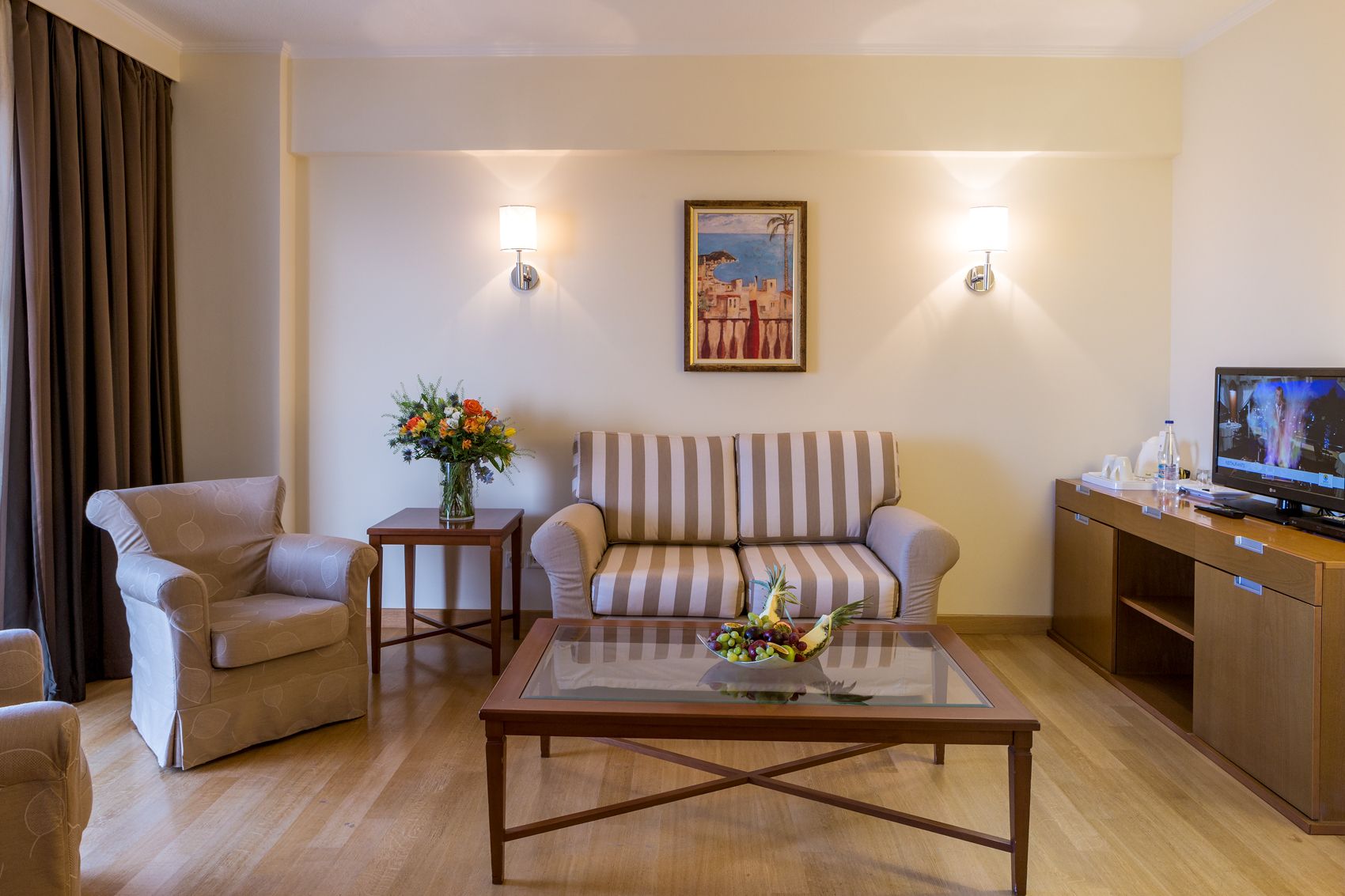 Neptune Luxury Resort - SUITE - 4