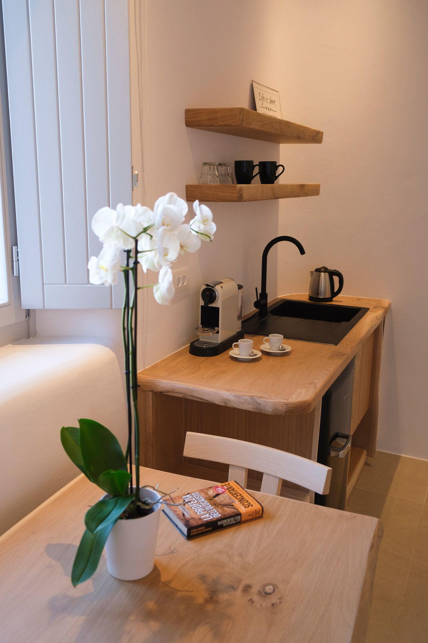 Superior Two Bedroom Apartment