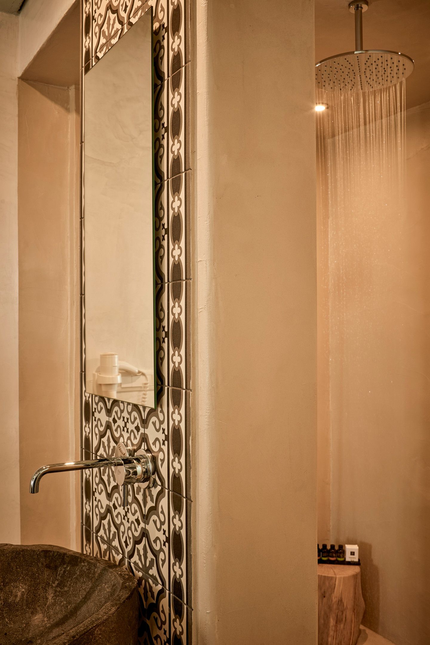 Naxian On The Beach Luxury Boutique Suites - DBLOTJ - 10