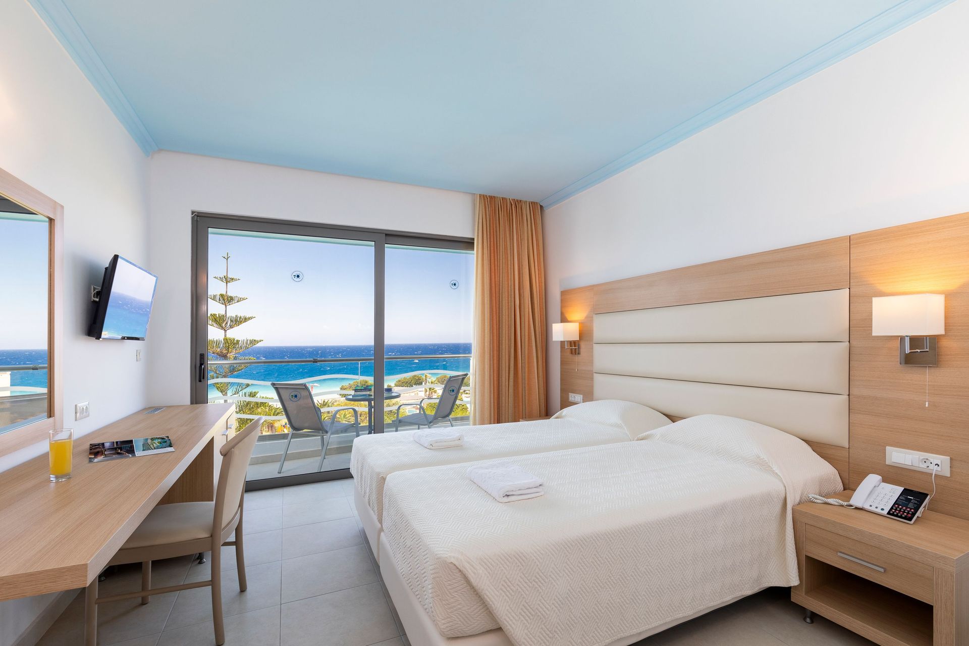 Superior Twin Room Sea View