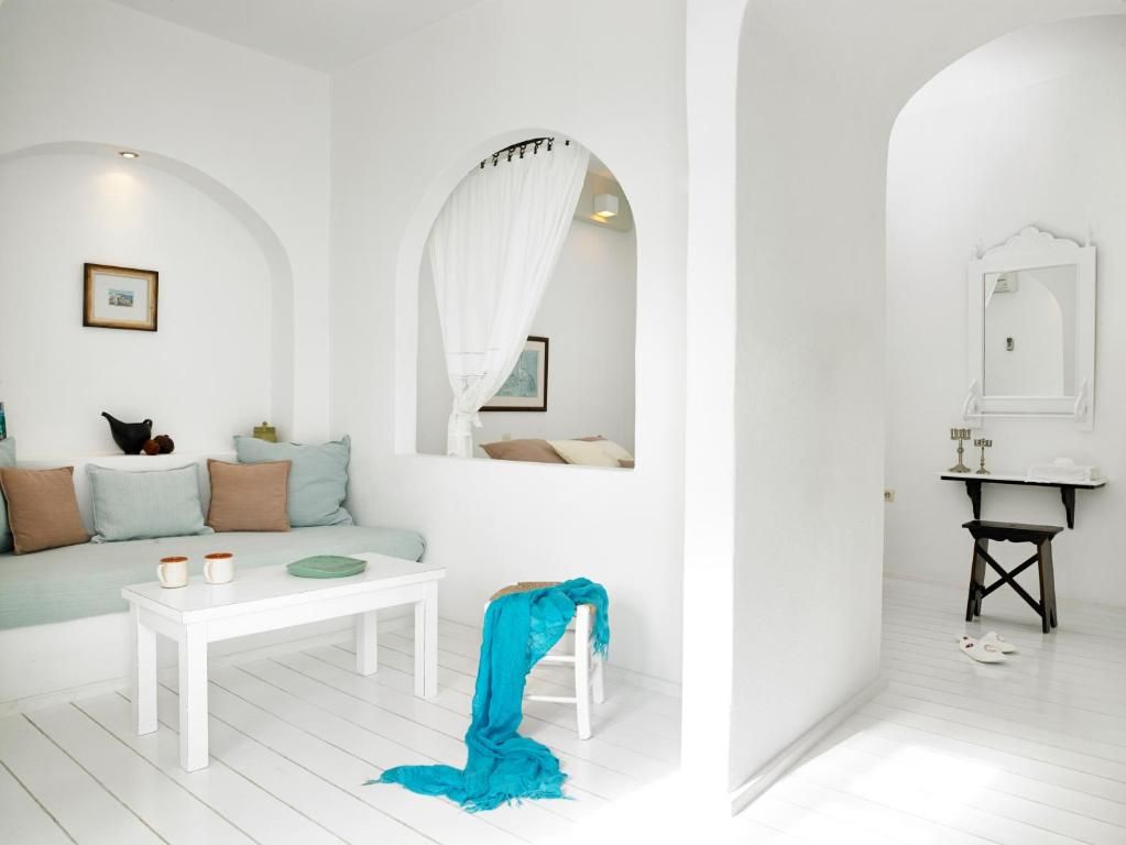 Altana Heritage Suites Santorini - SUPART - 4