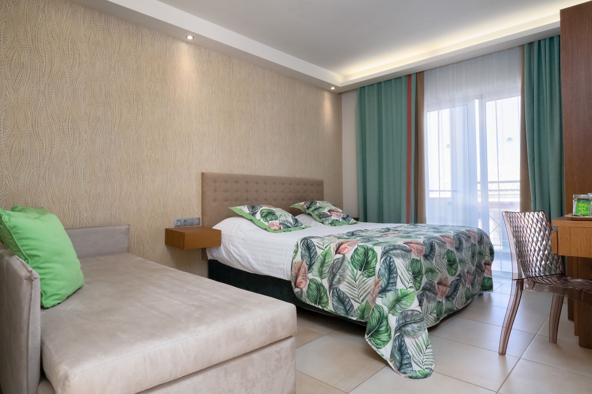 Deluxe Double or Twin Sea View
