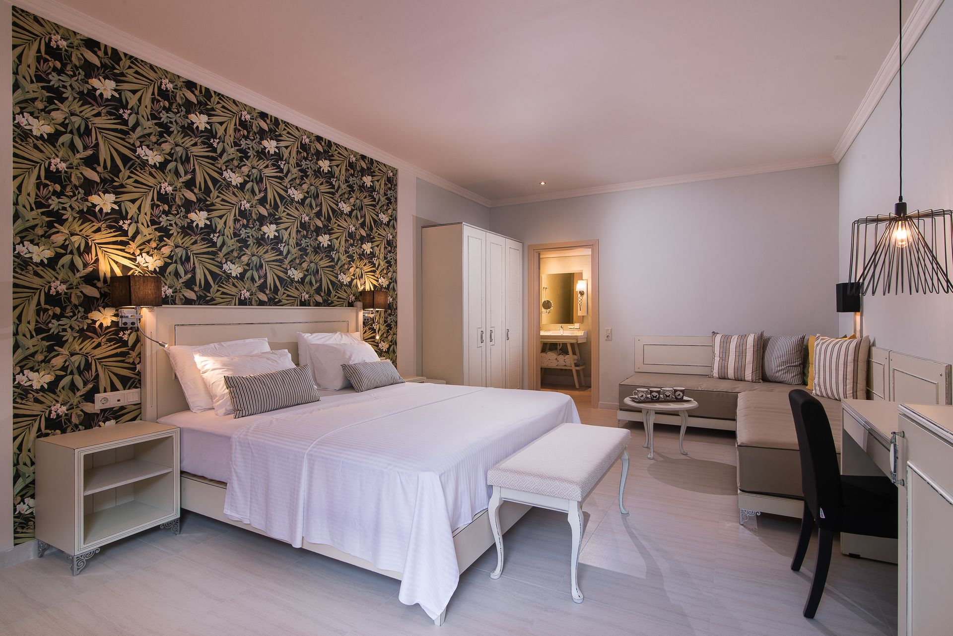 Neikos Luxury Suites - DQR - 2