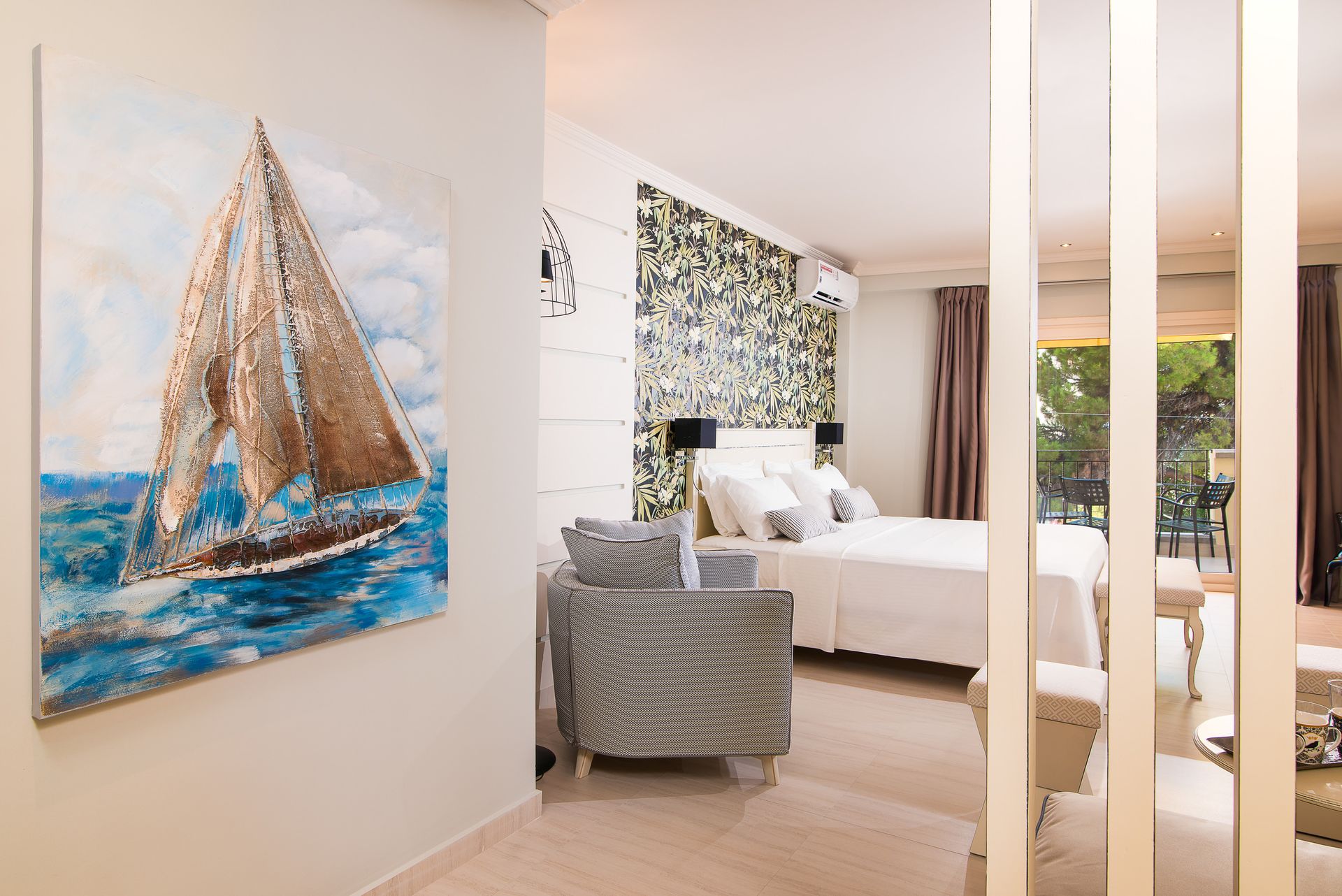 Neikos Luxury Suites - DQR - 4