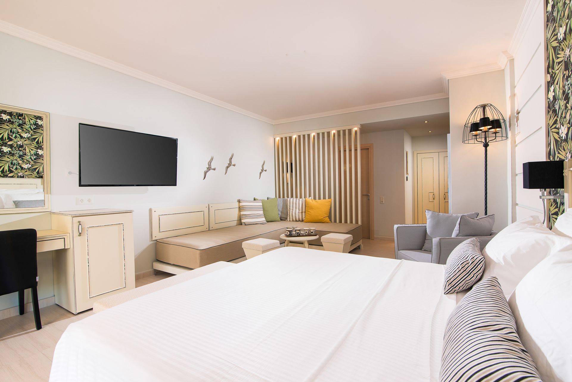 Neikos Luxury Suites - DQR - 5