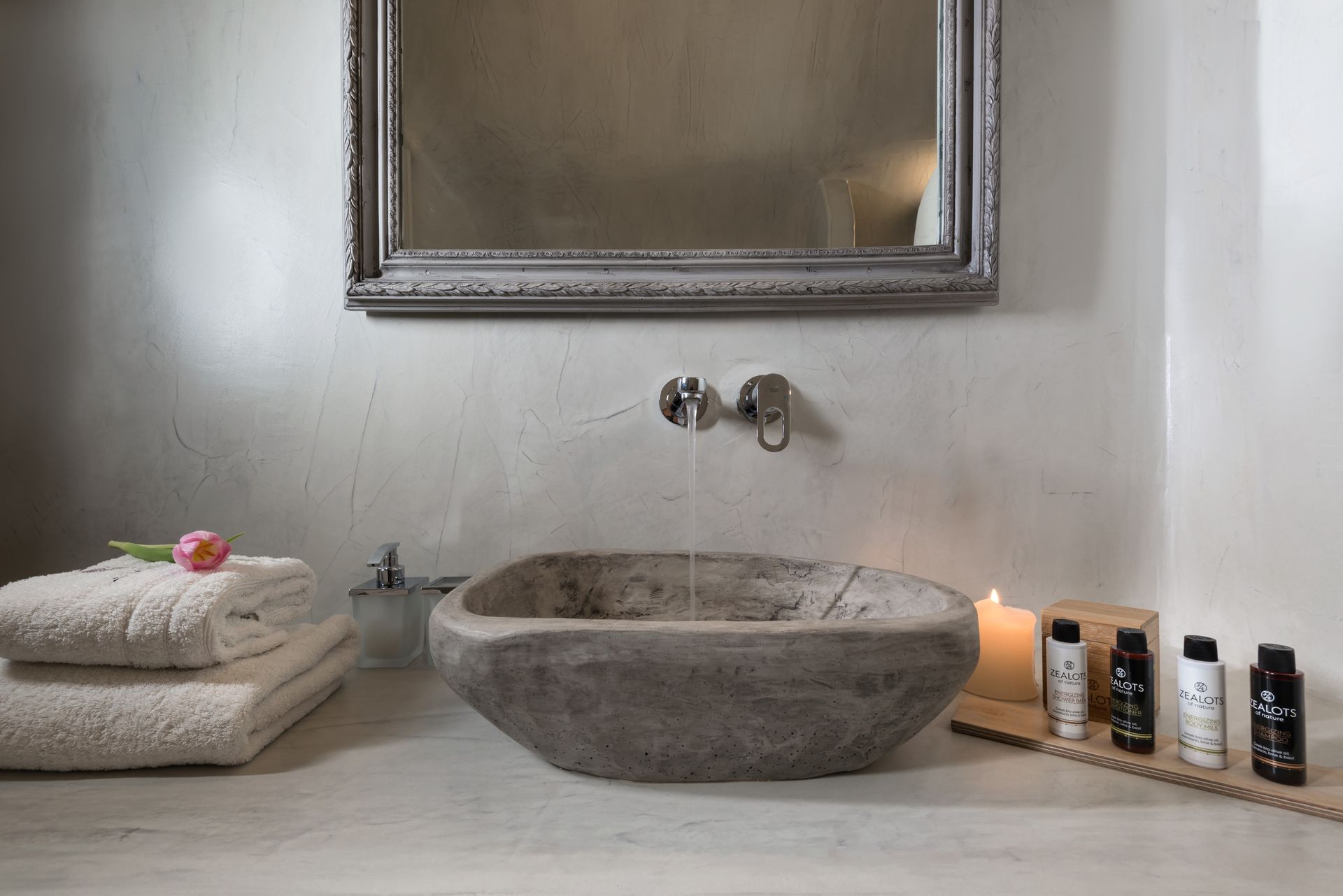 Adamant Suites Santorini - MOONST - 12