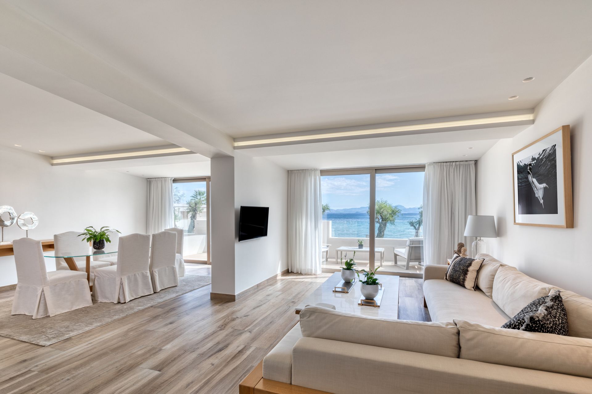 Emerald Residence 2 Bdr Sea View