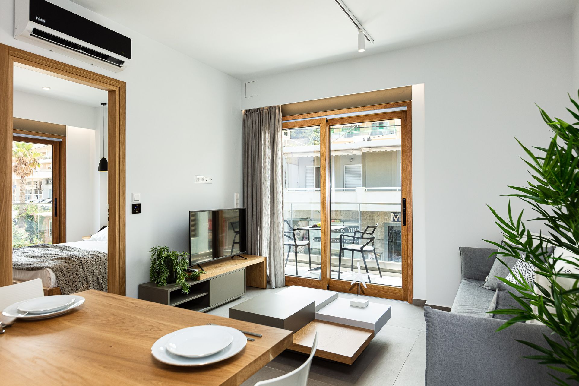 Superior Apartment with City View