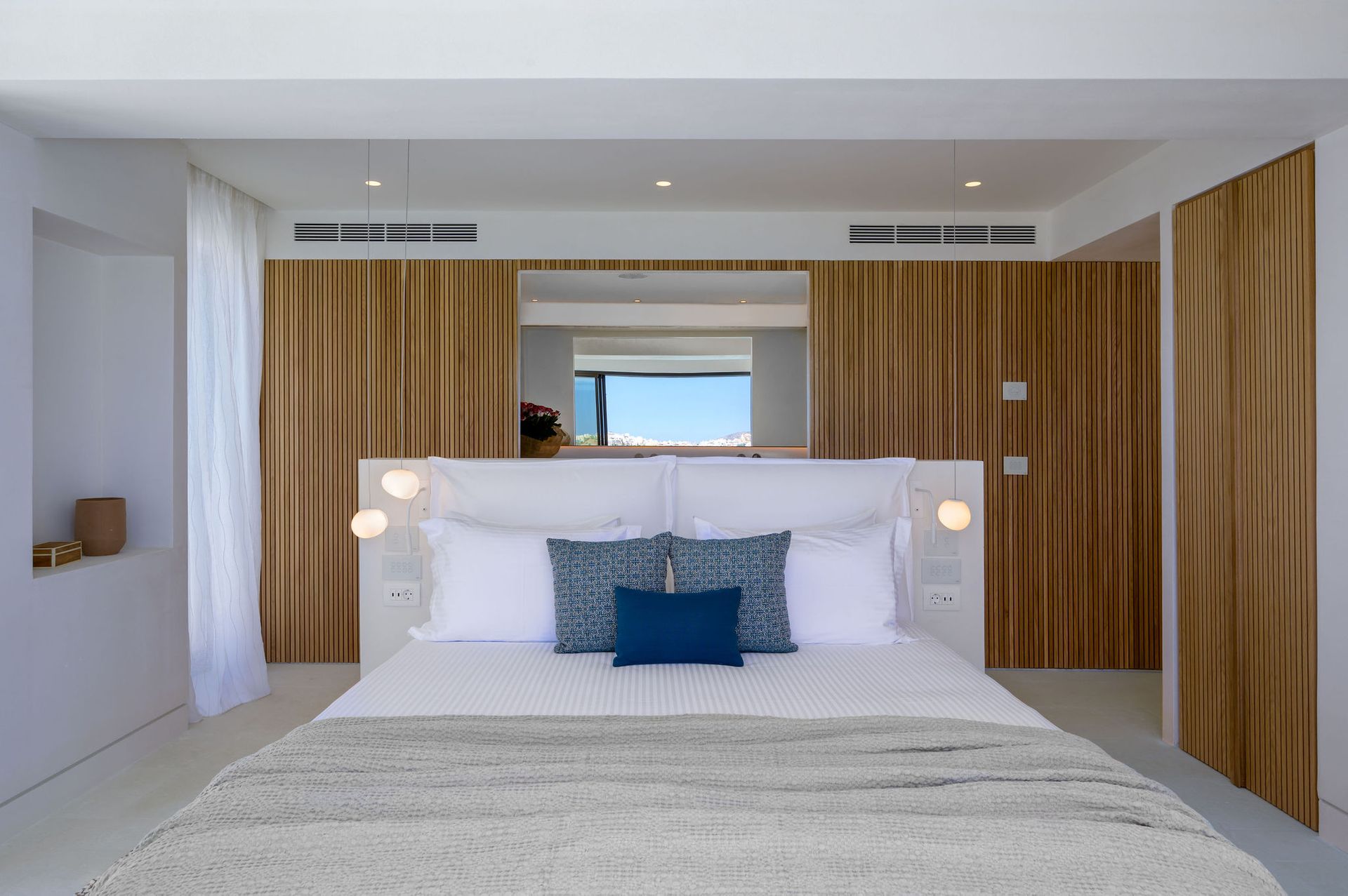The Island Concept - GRAND - 4