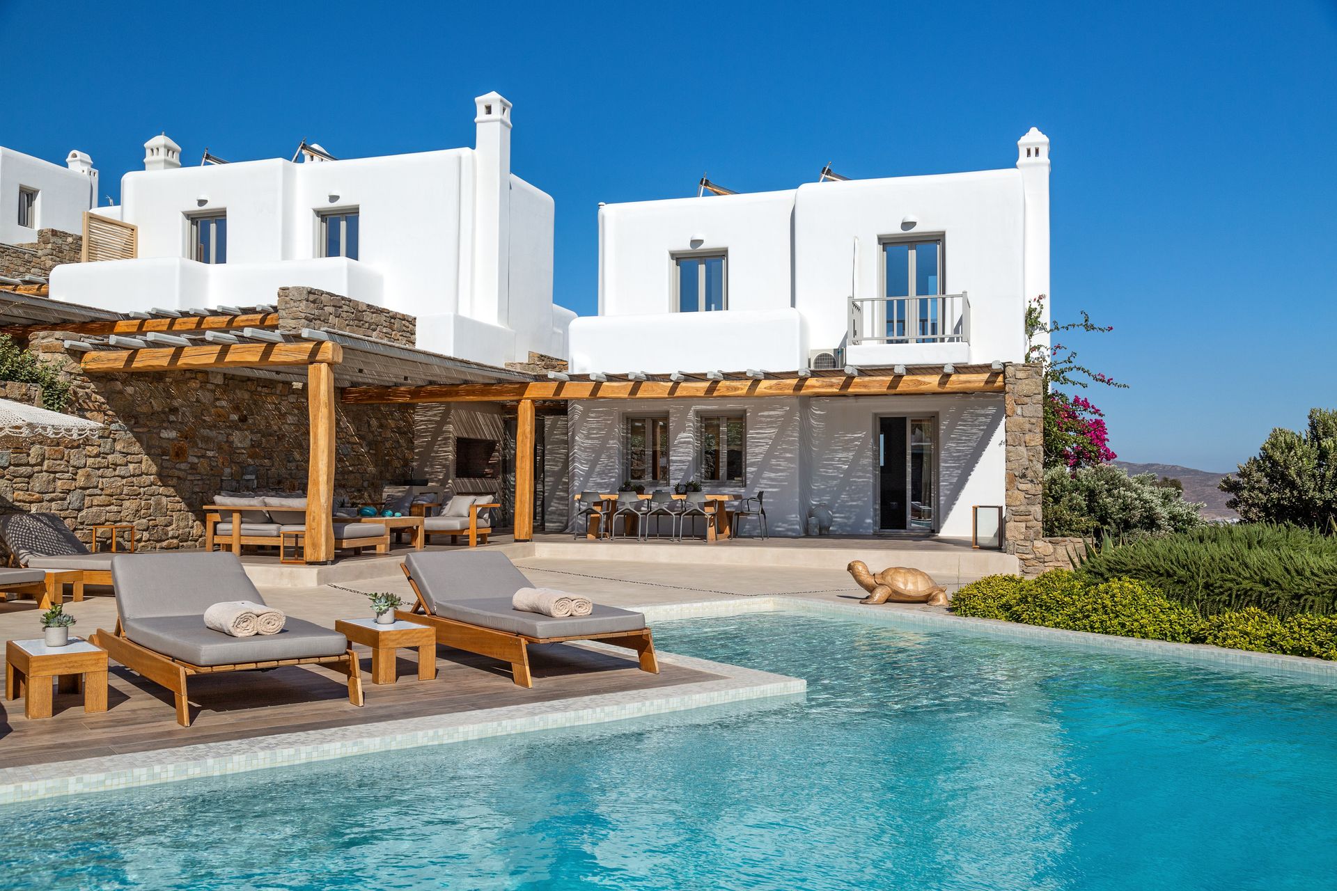 5 Bedroom Villa | Gym | Private Heated Pool | Sea View | M FOUR