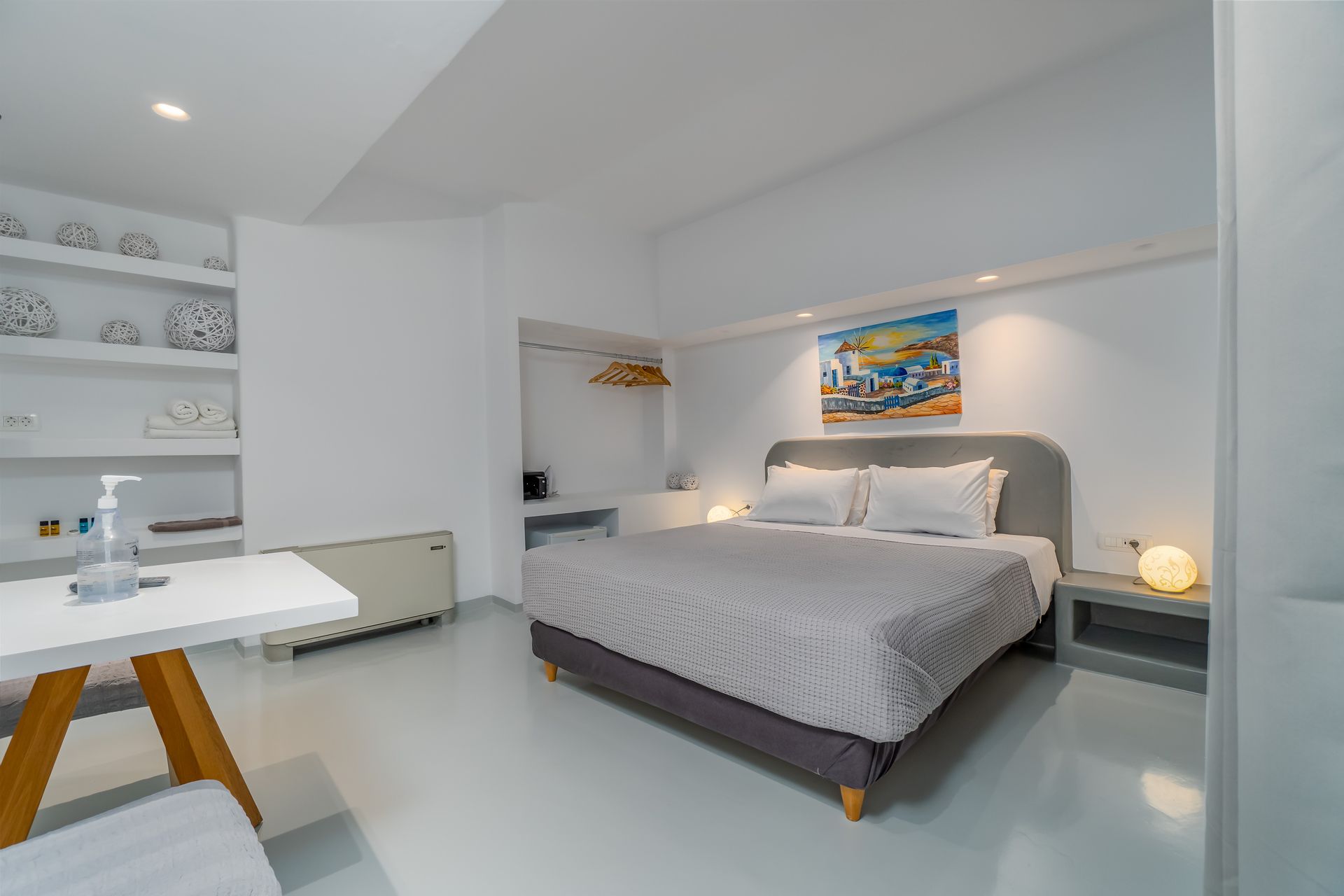 Central Fira Suites - STDDBL - 2