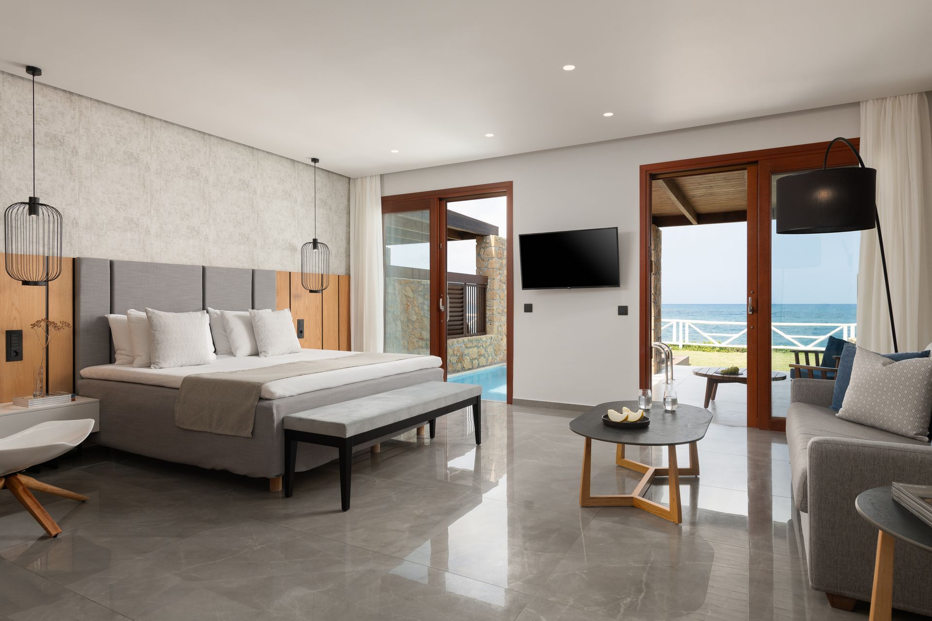 JUNIOR SUITE SEA FRONT WITH PRIVATE POOL