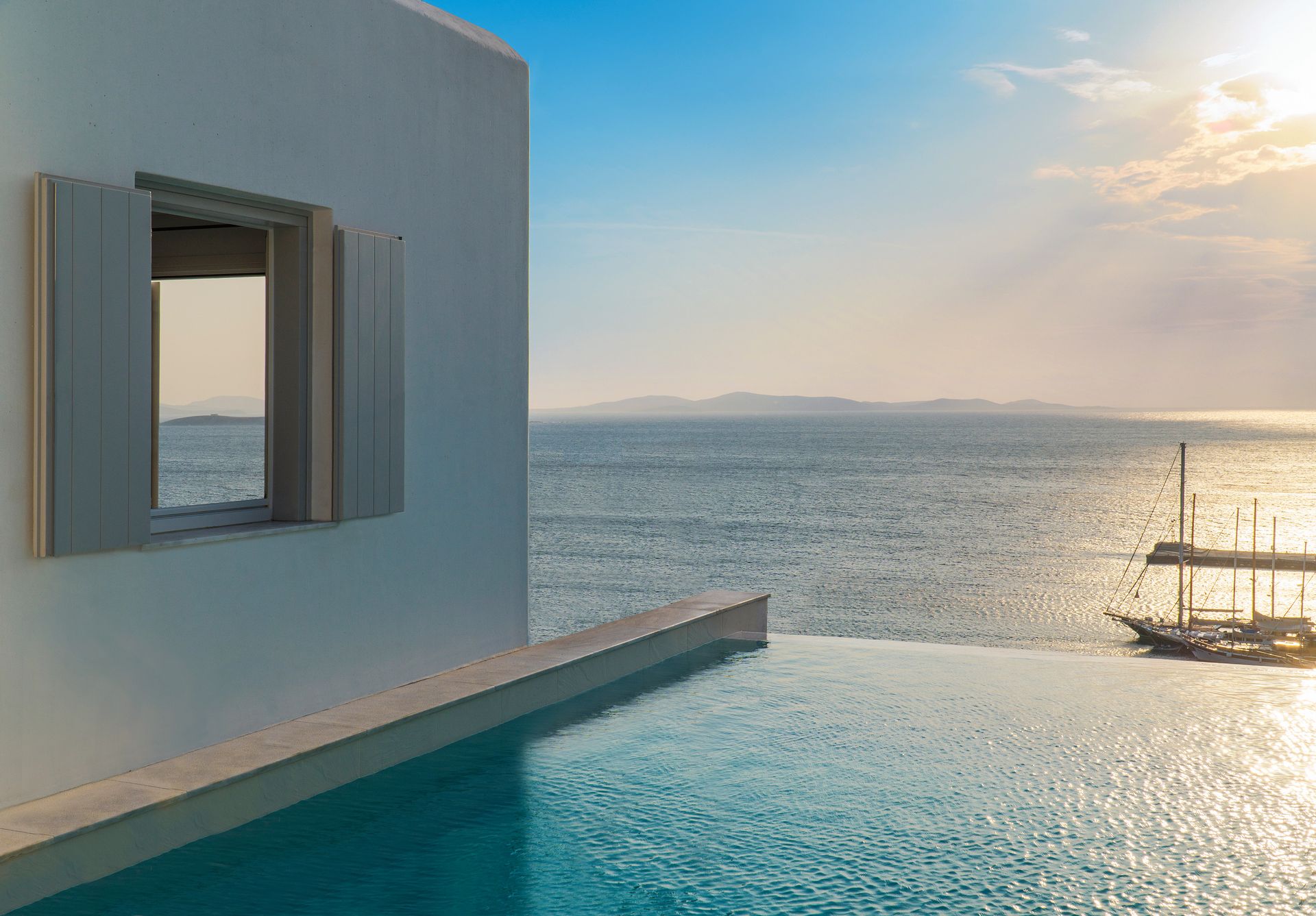 Laveer 1 Bedroom Pool Suite