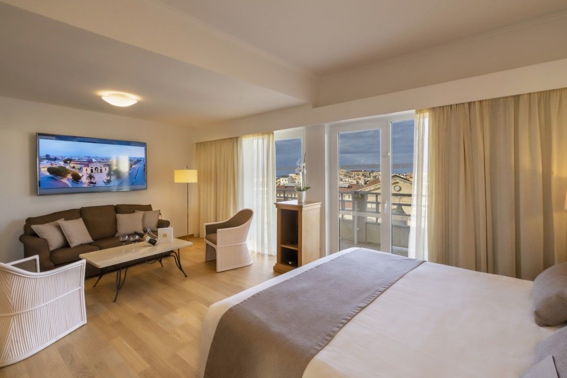 Executive Suite Old Town View