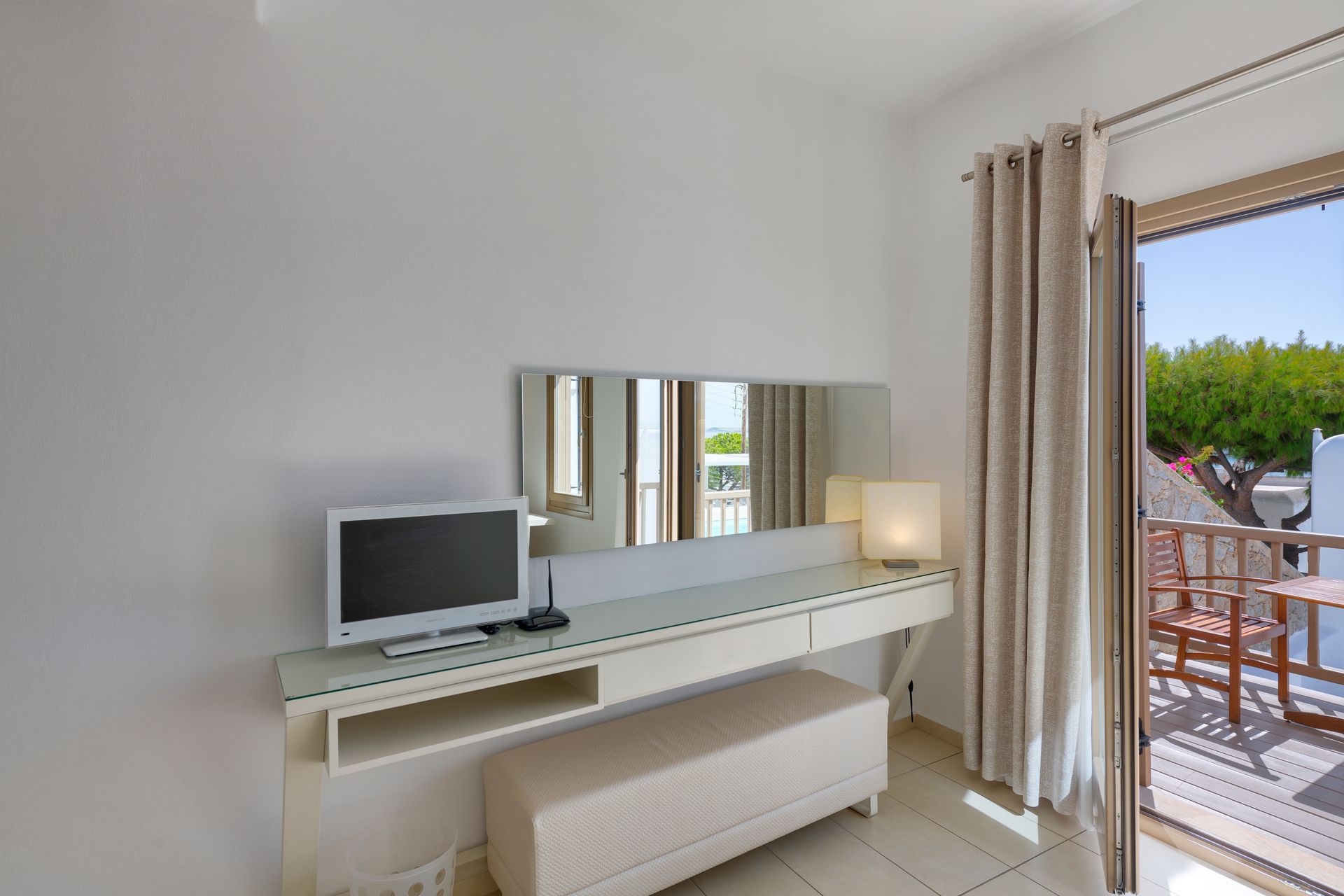Lithos by Spyros & Flora - SSSV - 3