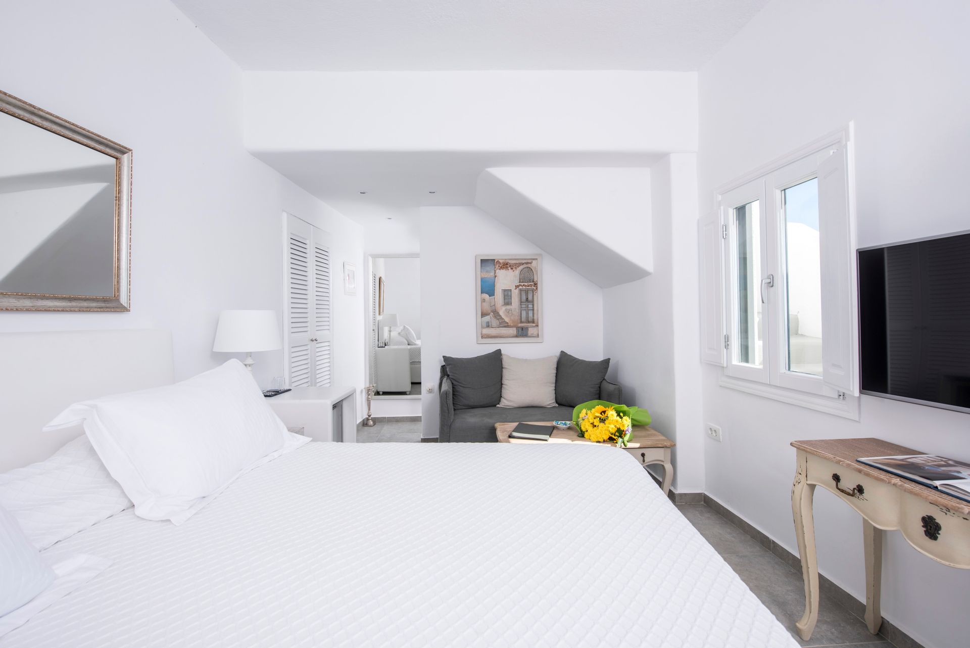 Aqua Luxury Suites Santorini - HONEYM - 15