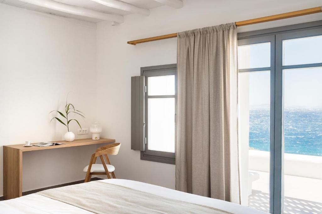 Honeymoon Suite with Ηeated Plunge Pool