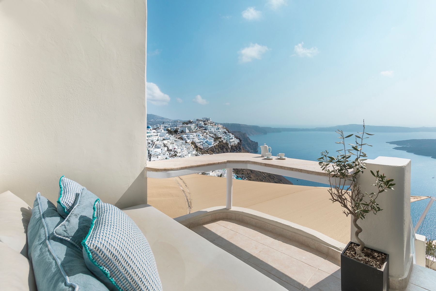 Romantic Suite with private balcony