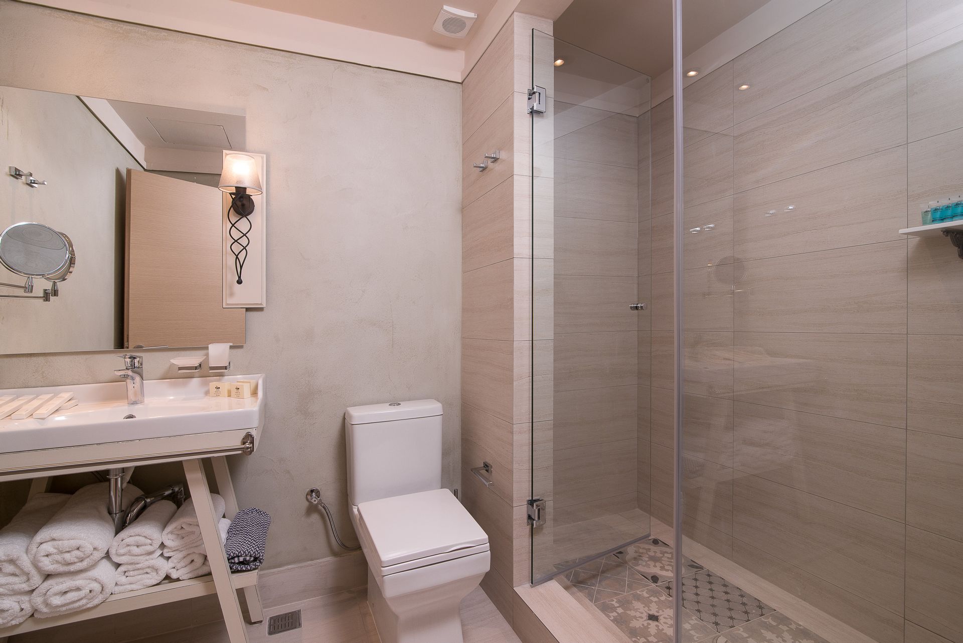 Neikos Luxury Suites - DQR - 7