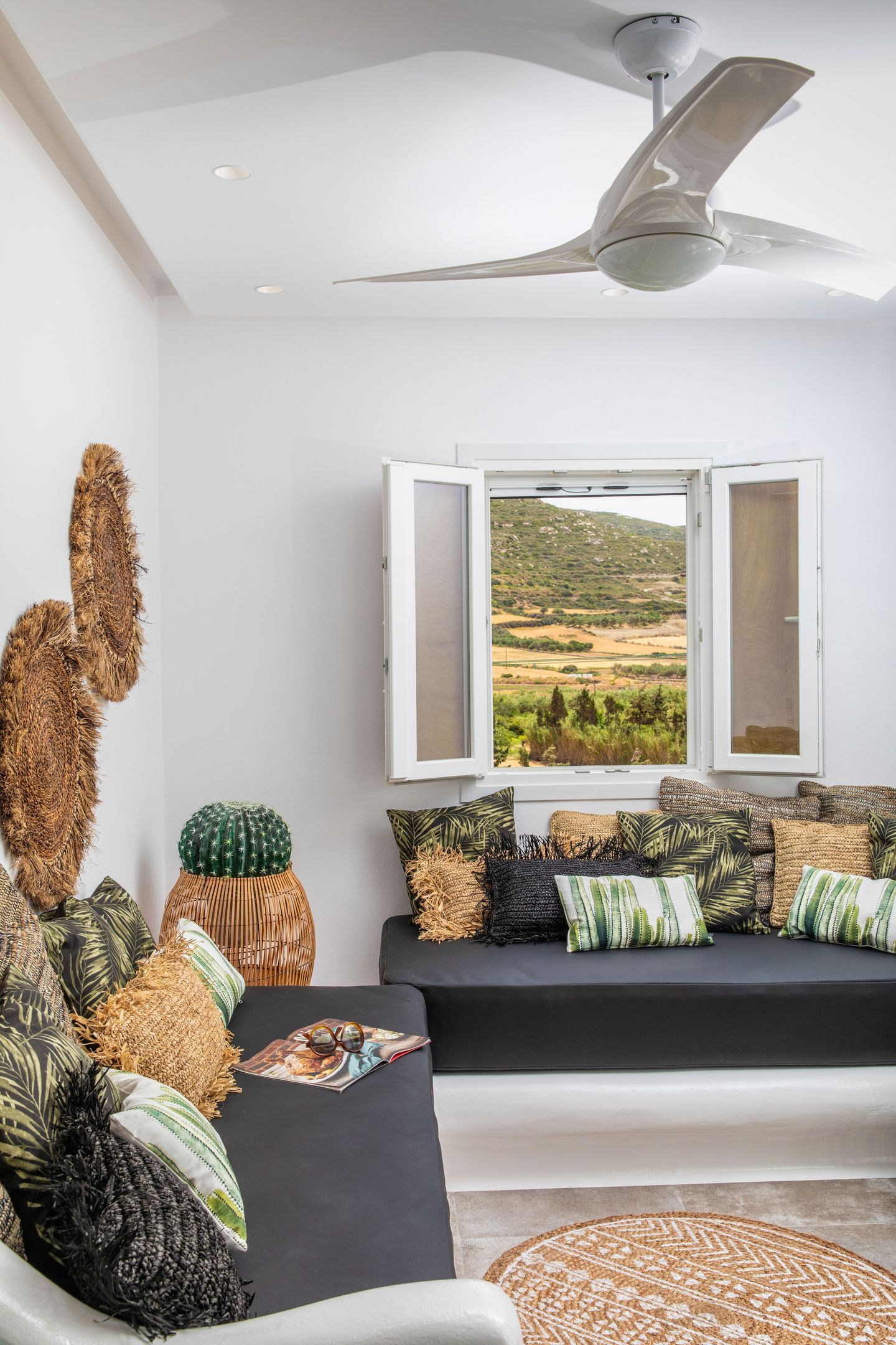Ninemia Naxos - SMIRID - 2