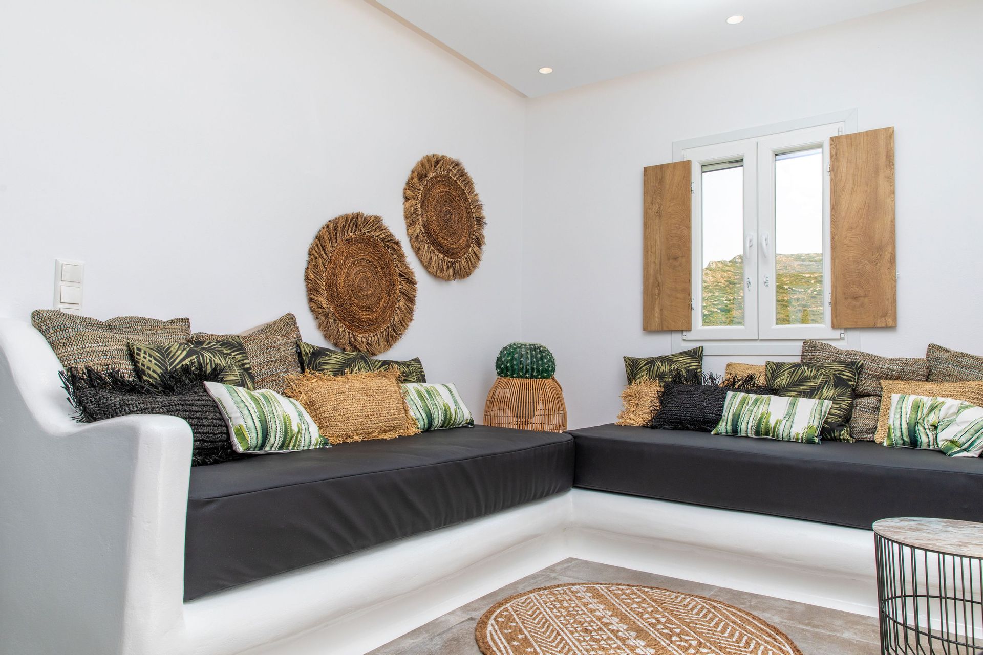Ninemia Naxos - SMIRID - 10