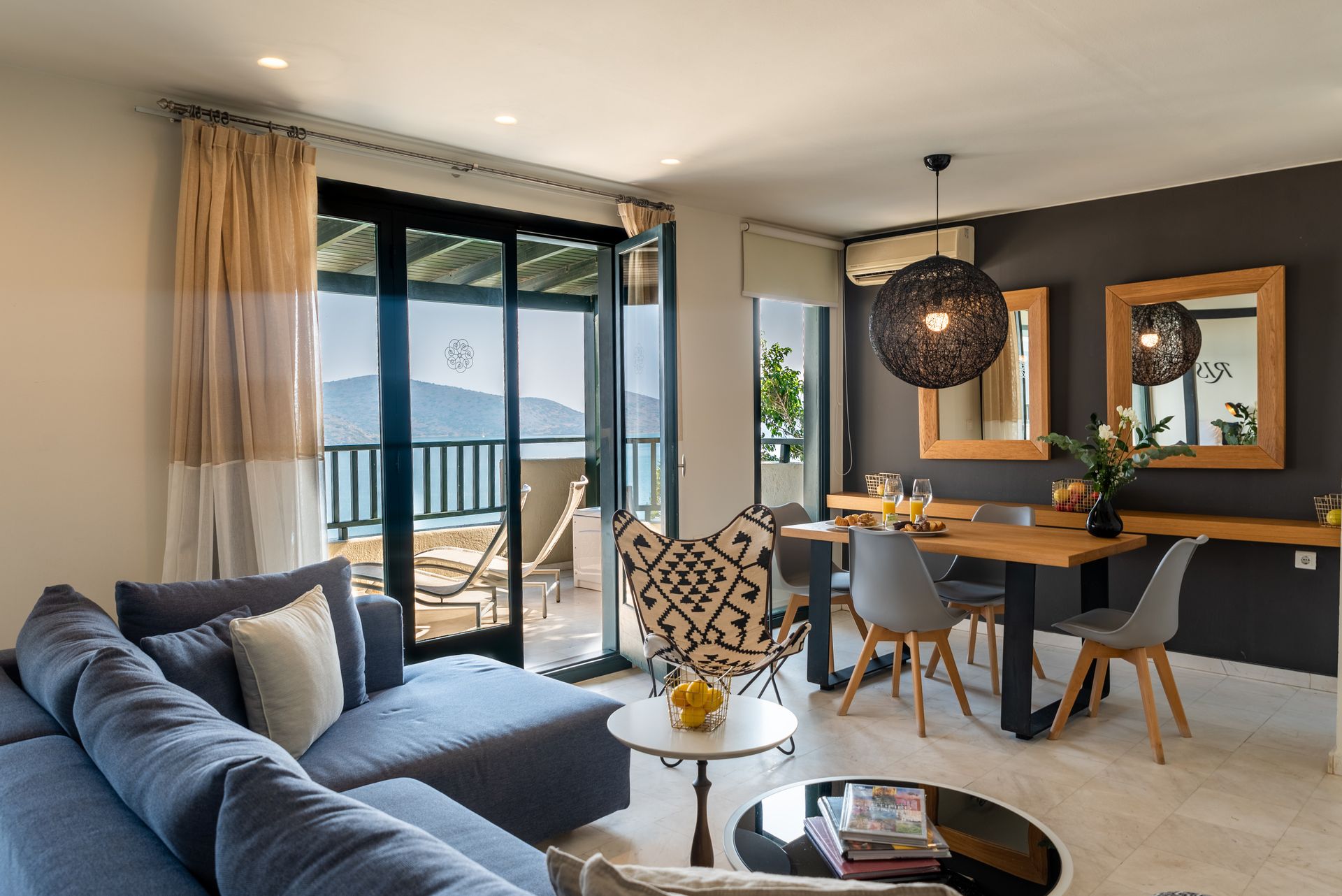 Sapphire Cozy Suite