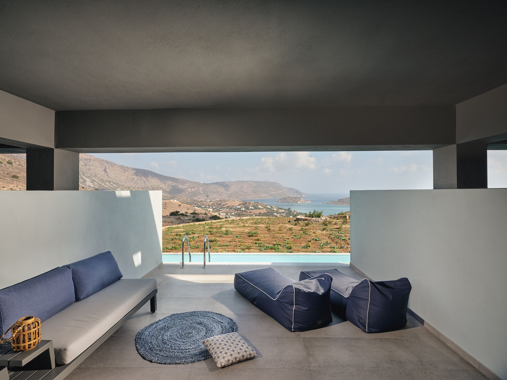 Sapphire Zen Suite with sharing pool