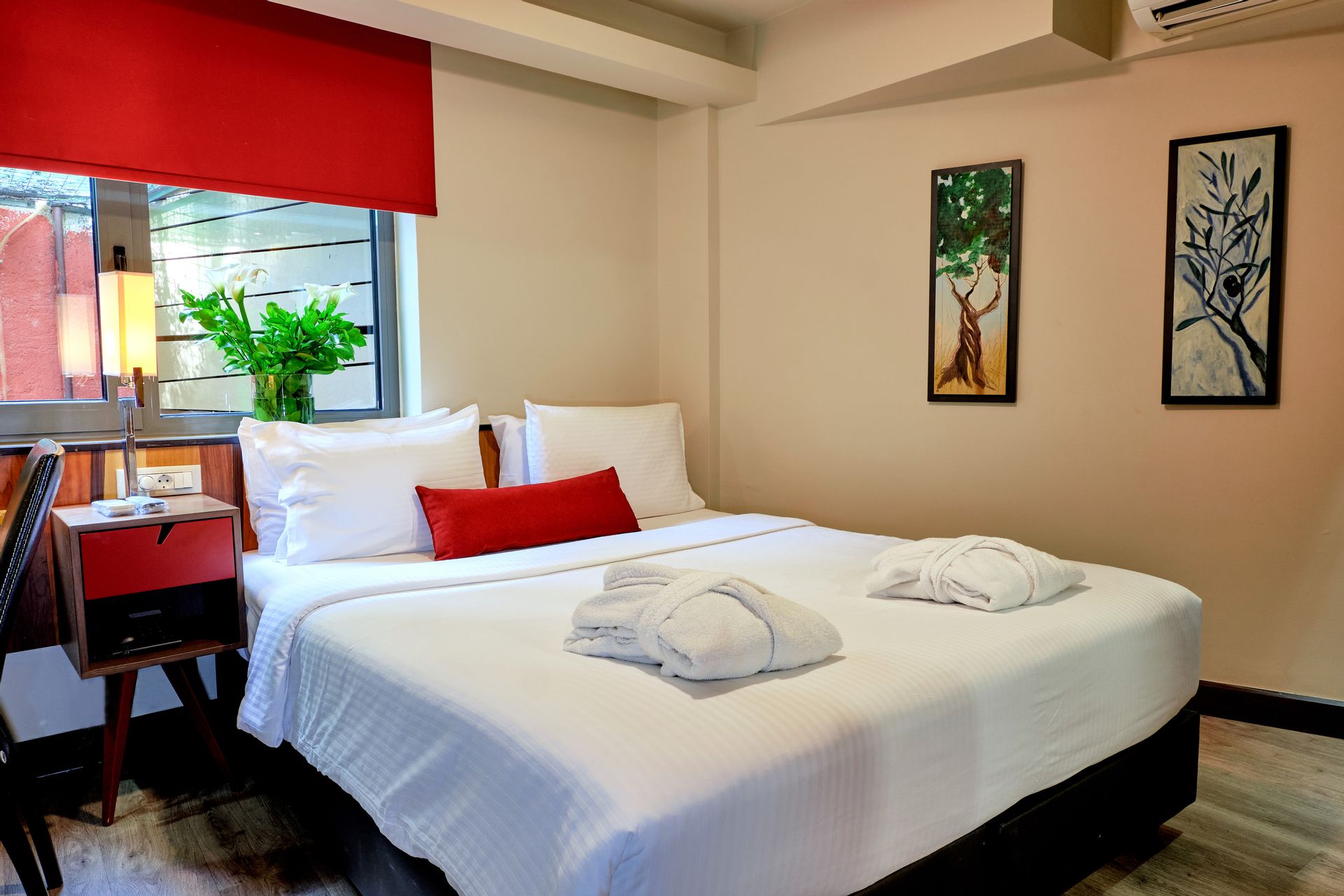 Economy Room