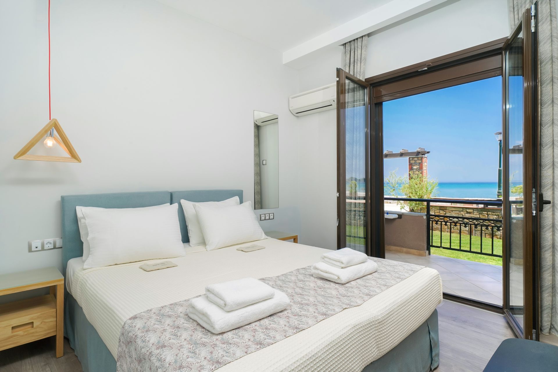 Standard Room with Sea View