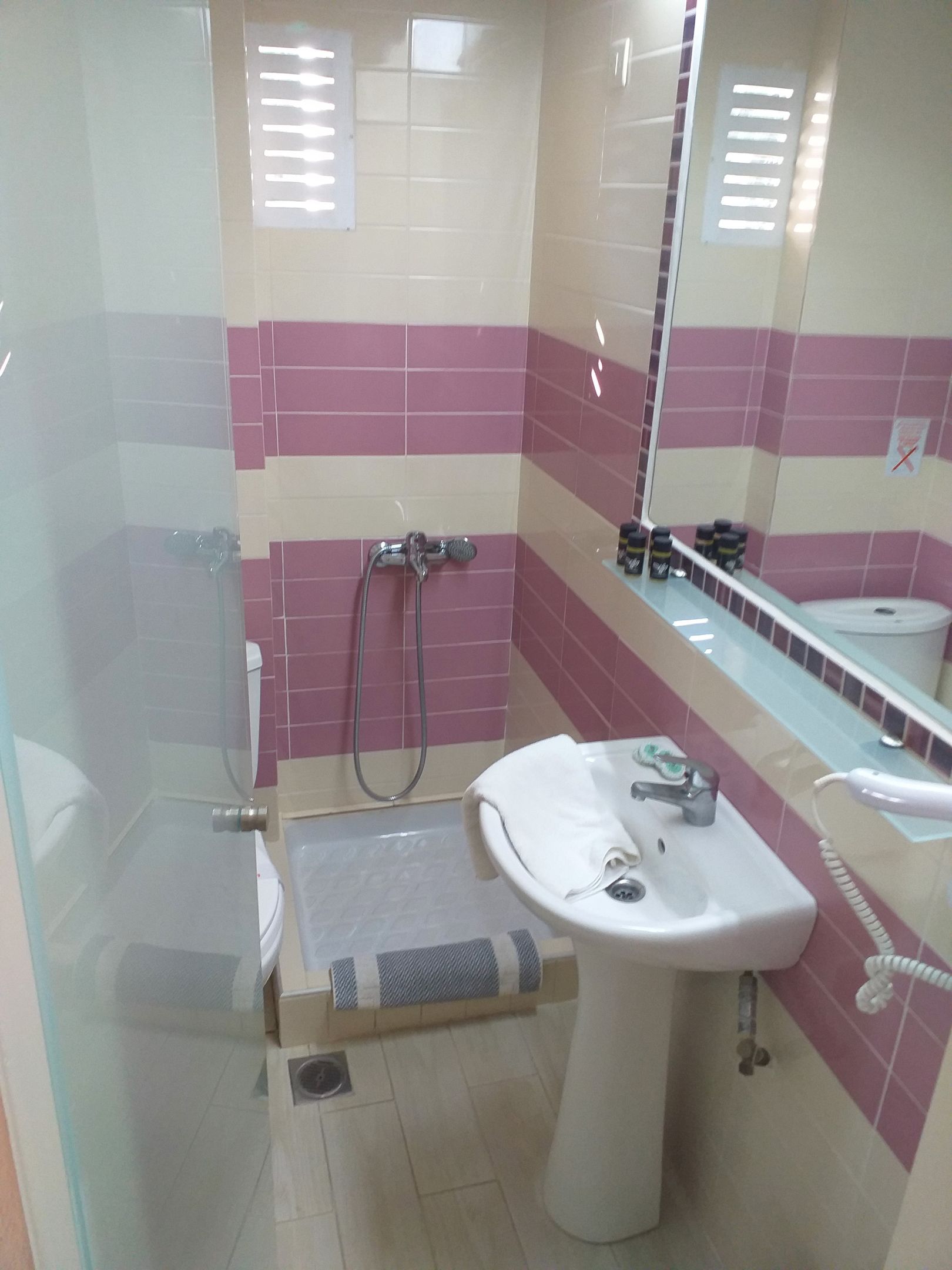 Beach Hotel Kapahi - TRPL - 3