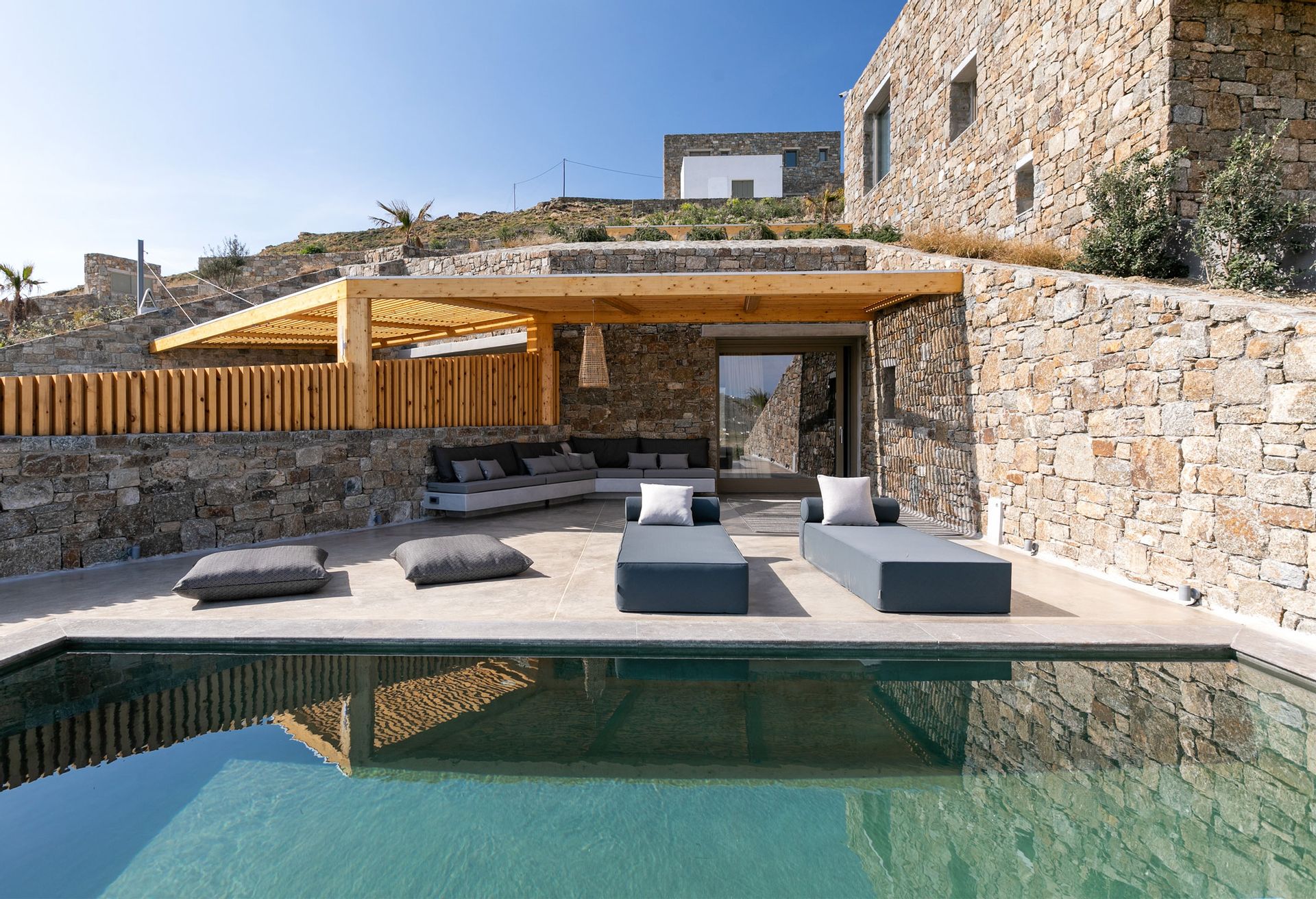 Panormos Bay Suites – Signature Maisonette