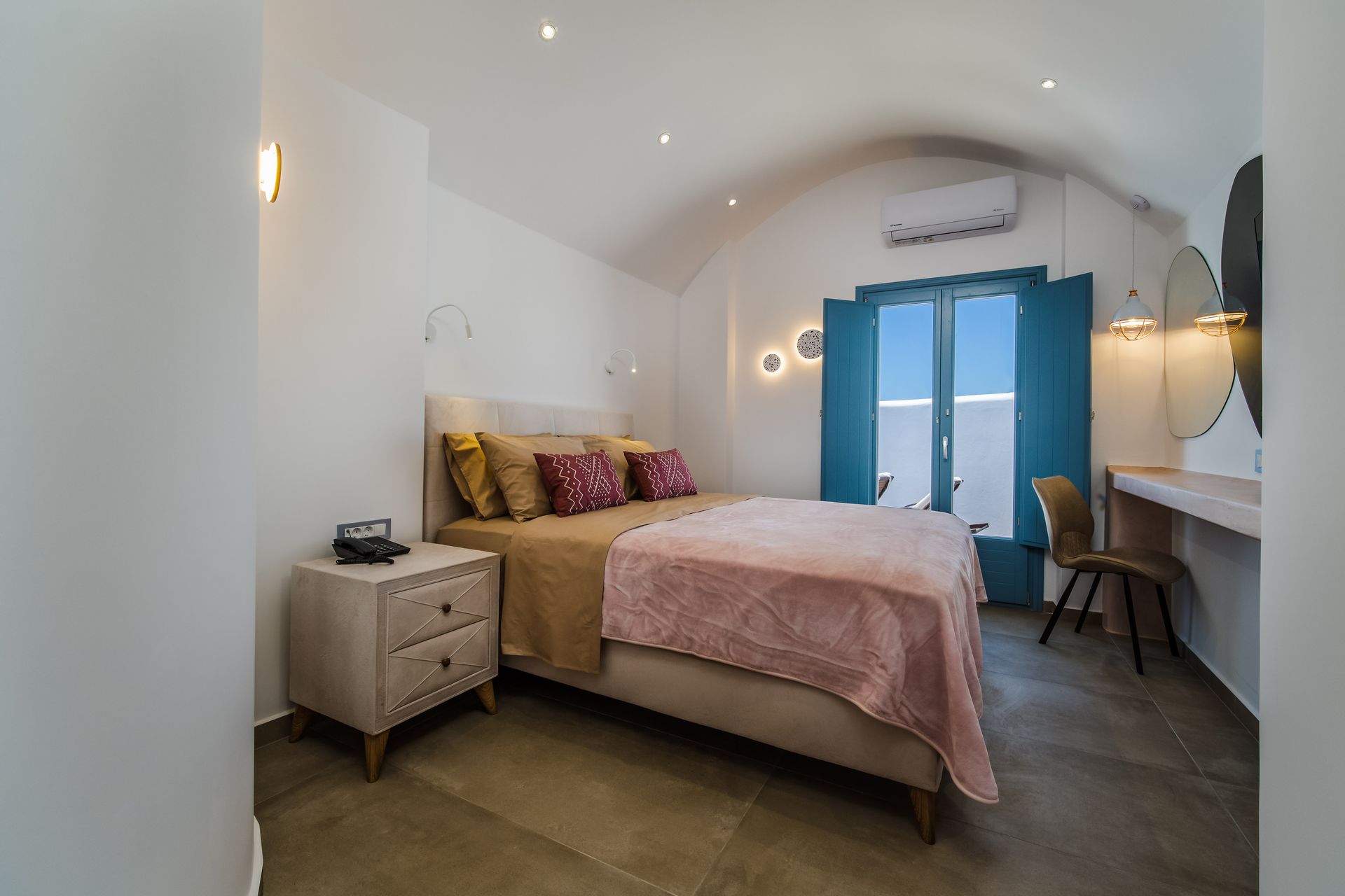 Aegean Blue Luxury Suites - TWOLEV - 2