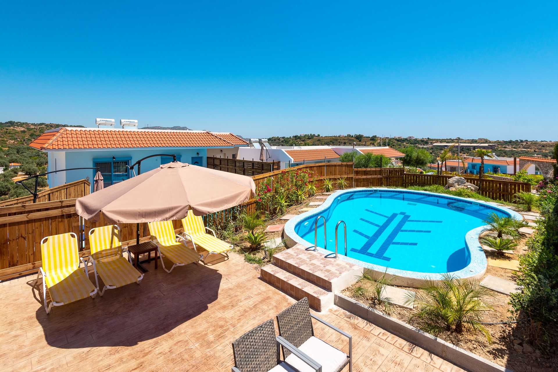 Two-Bedroom Deluxe Suite with Private Pool and Mountain View