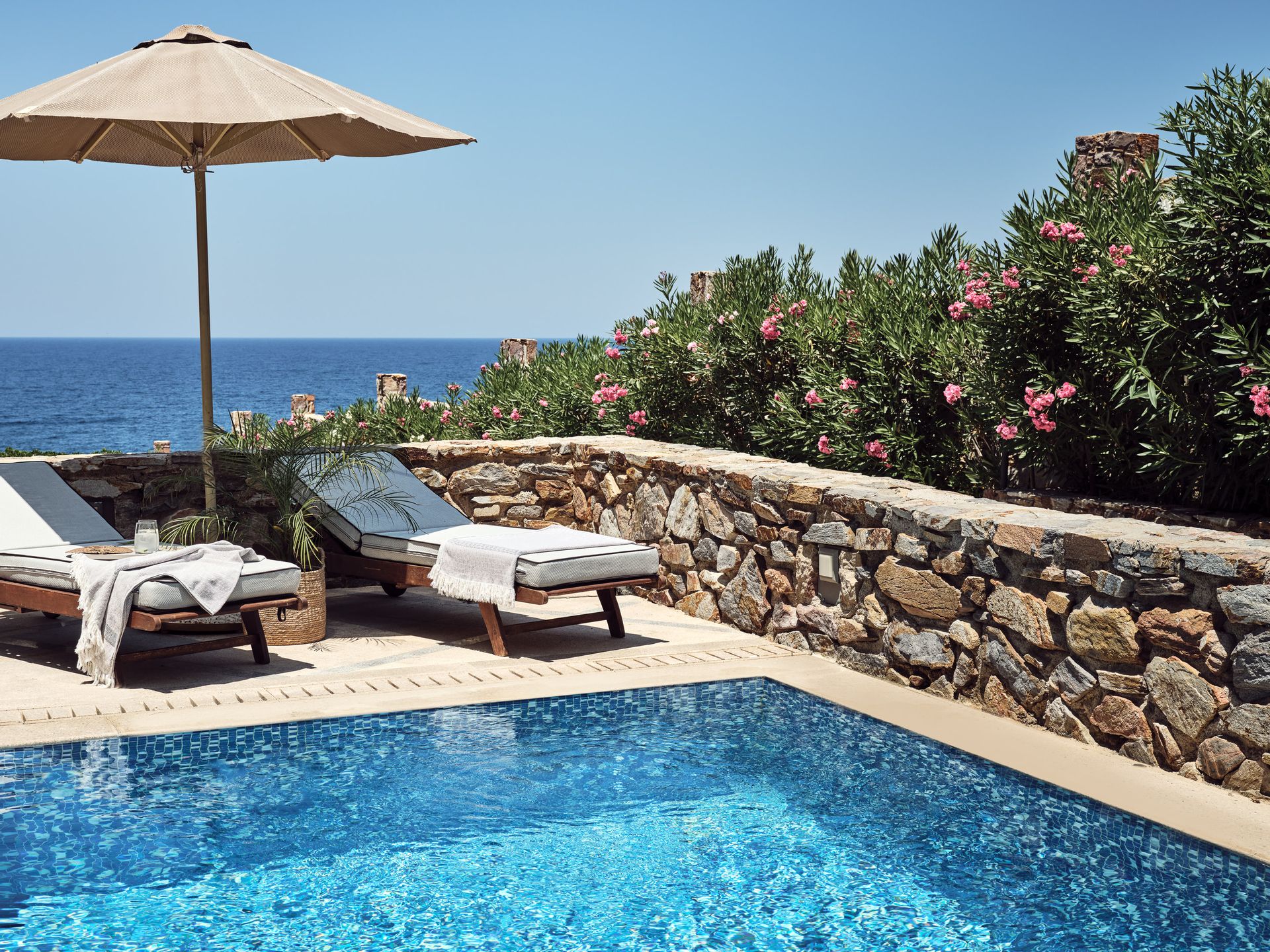 Family Suite Sea View with Private Pool